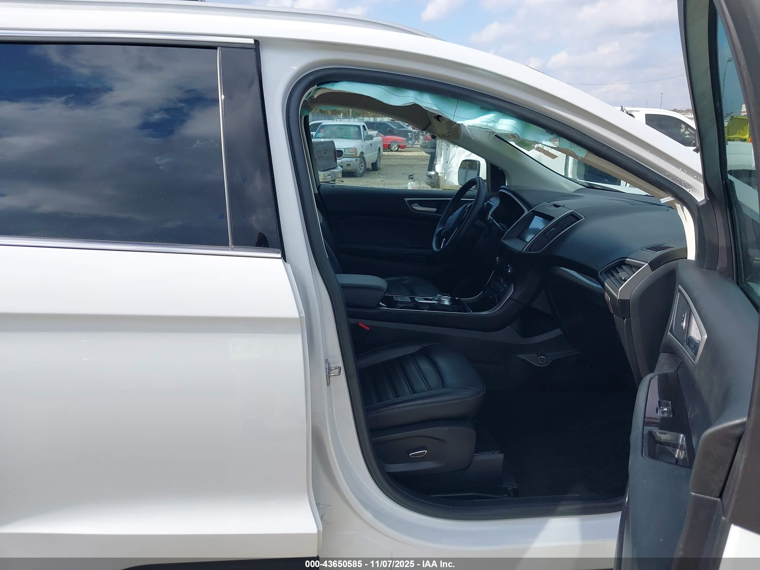 FORD EDGE image 5