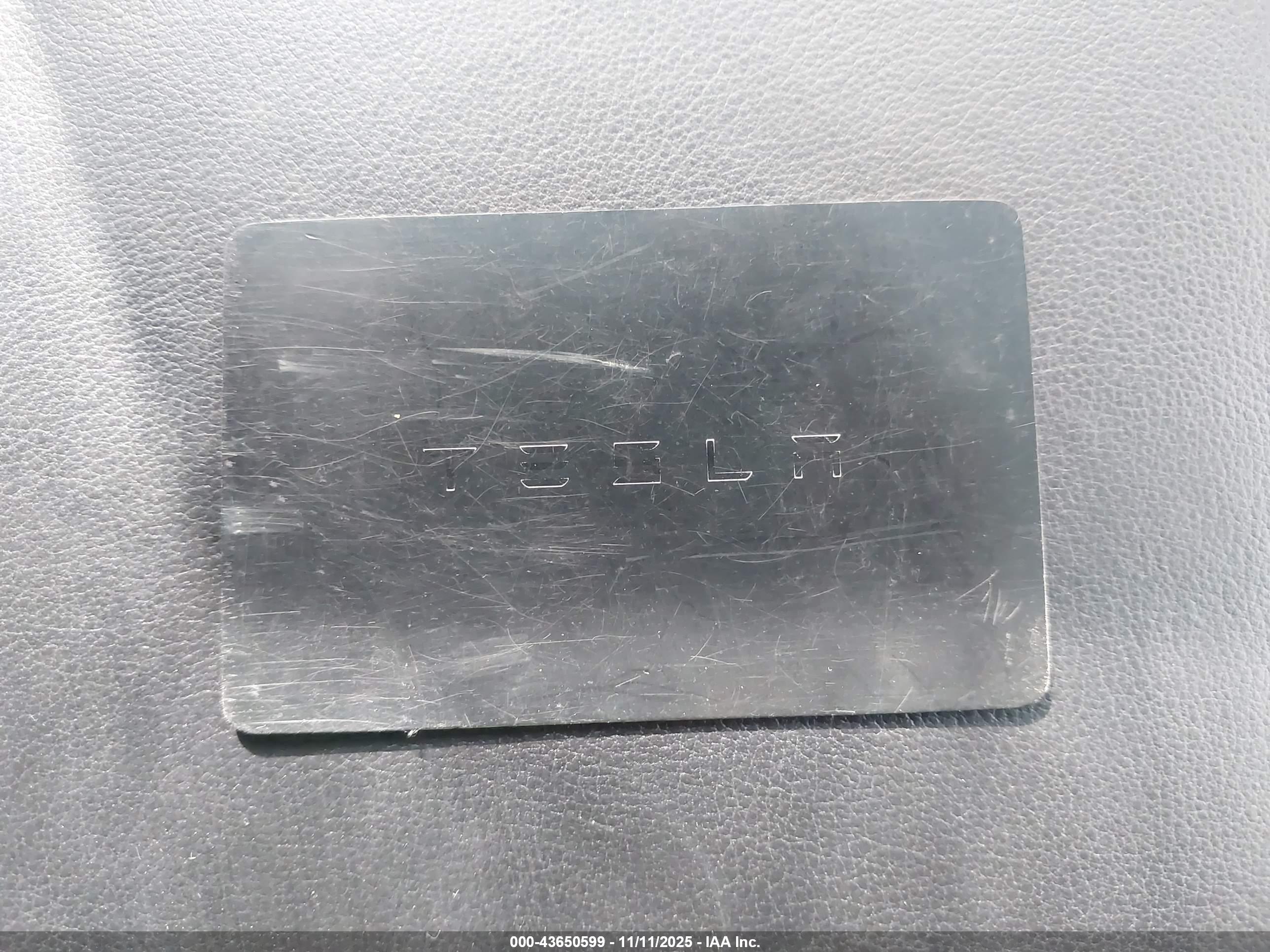 TESLA MODEL image 11