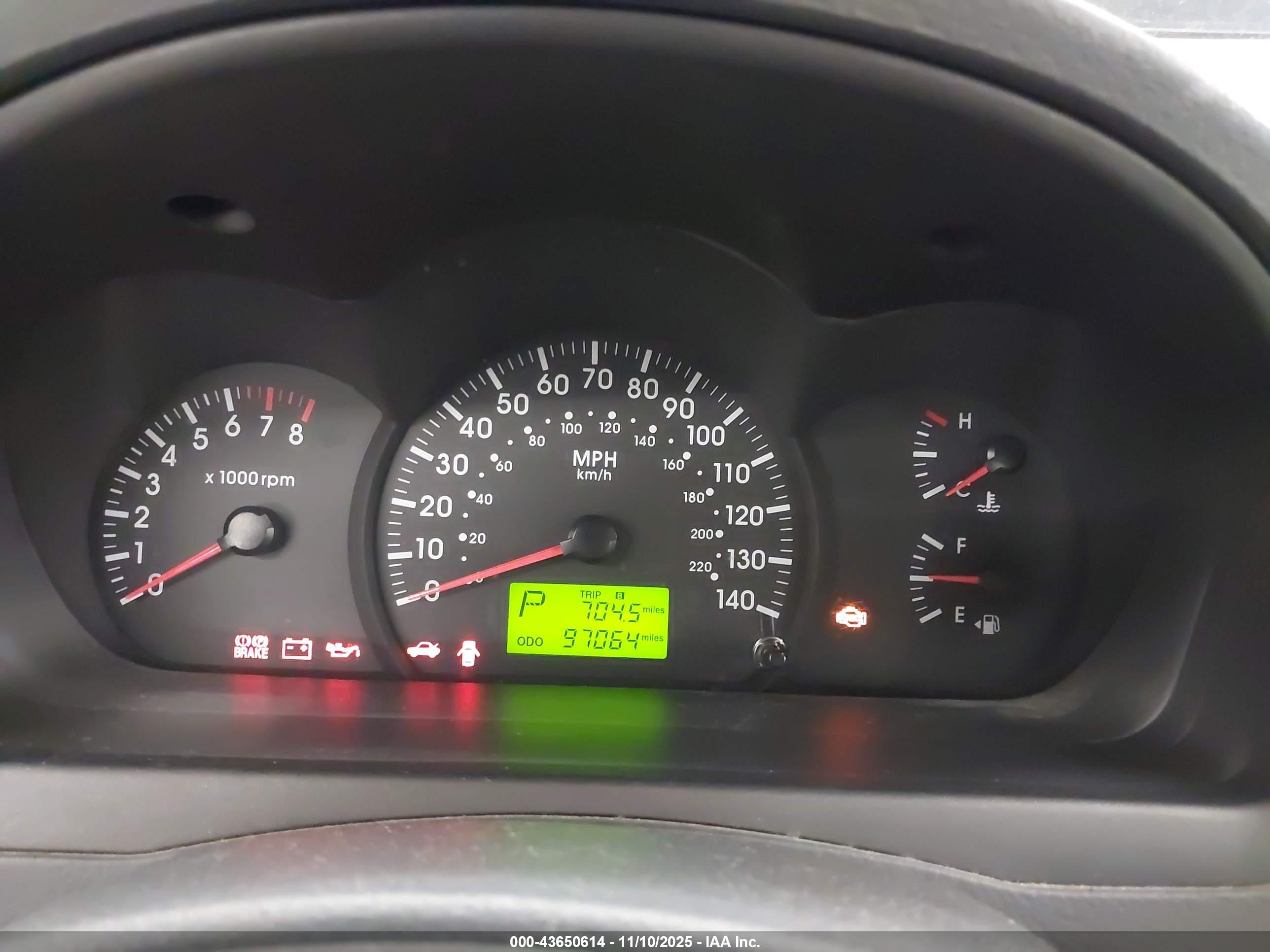 KIA SPECTRA image 7