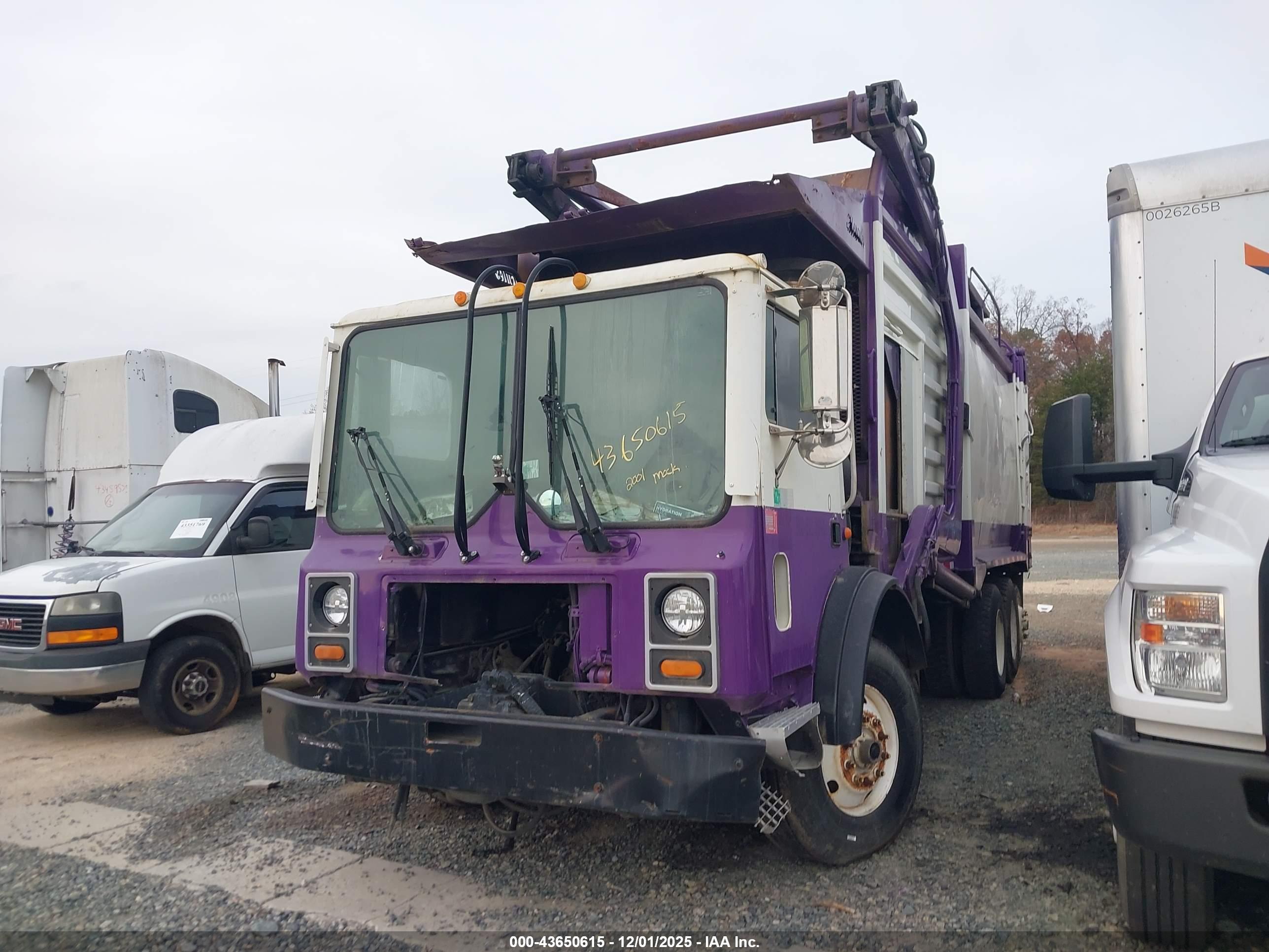 MACK 600 image 2