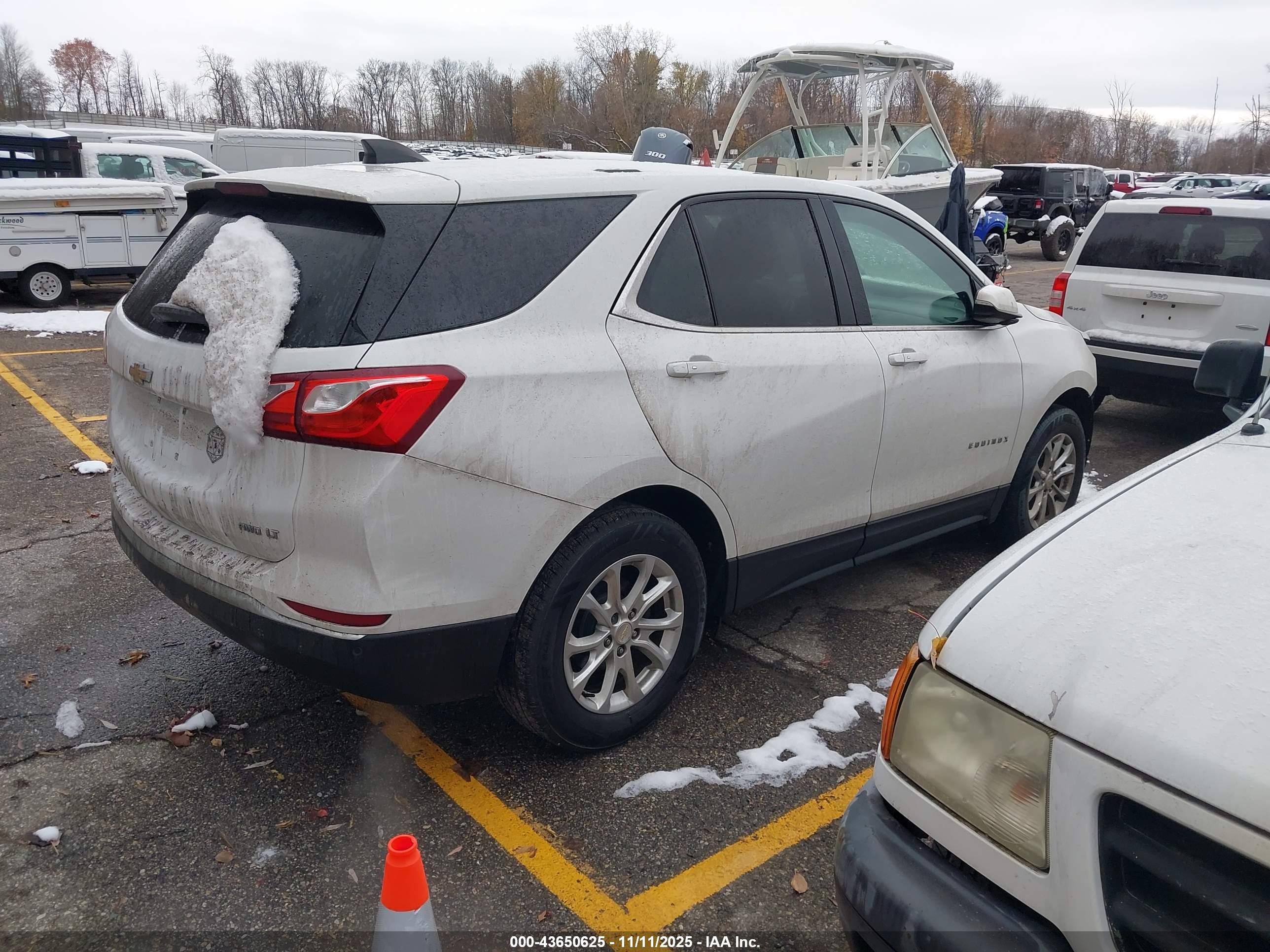 CHEVROLET EQUINOX image 4