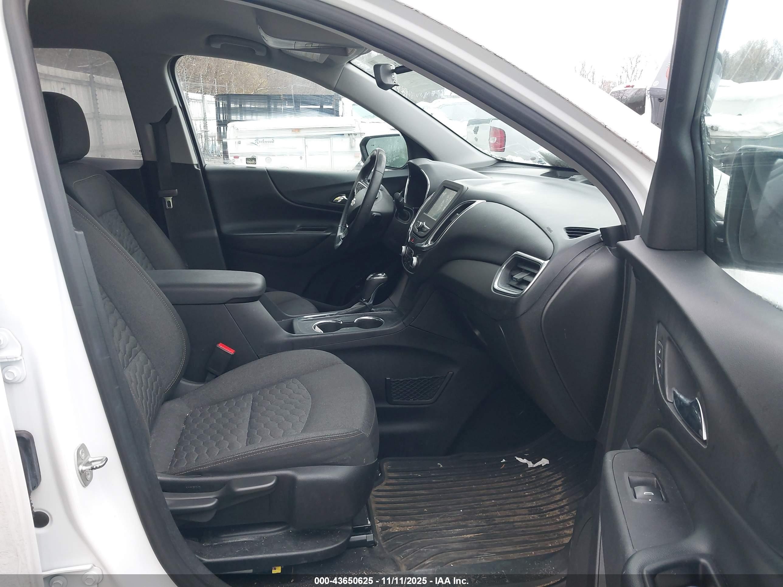 CHEVROLET EQUINOX image 5