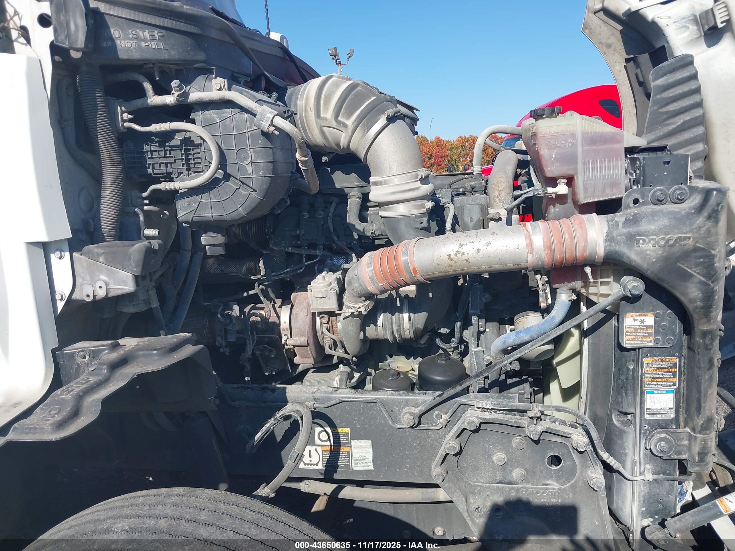 KENWORTH T680 image 10
