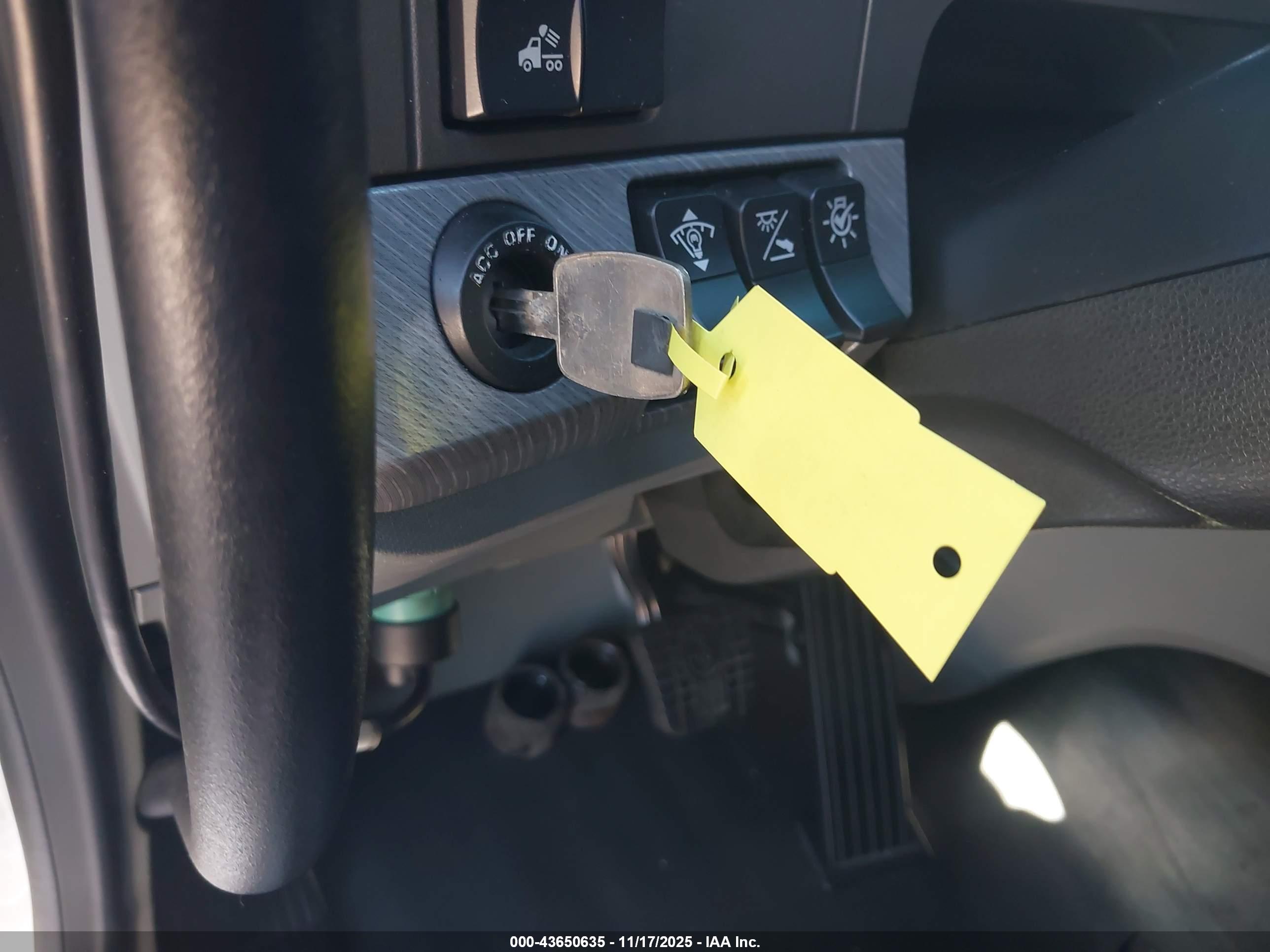 KENWORTH T680 image 11