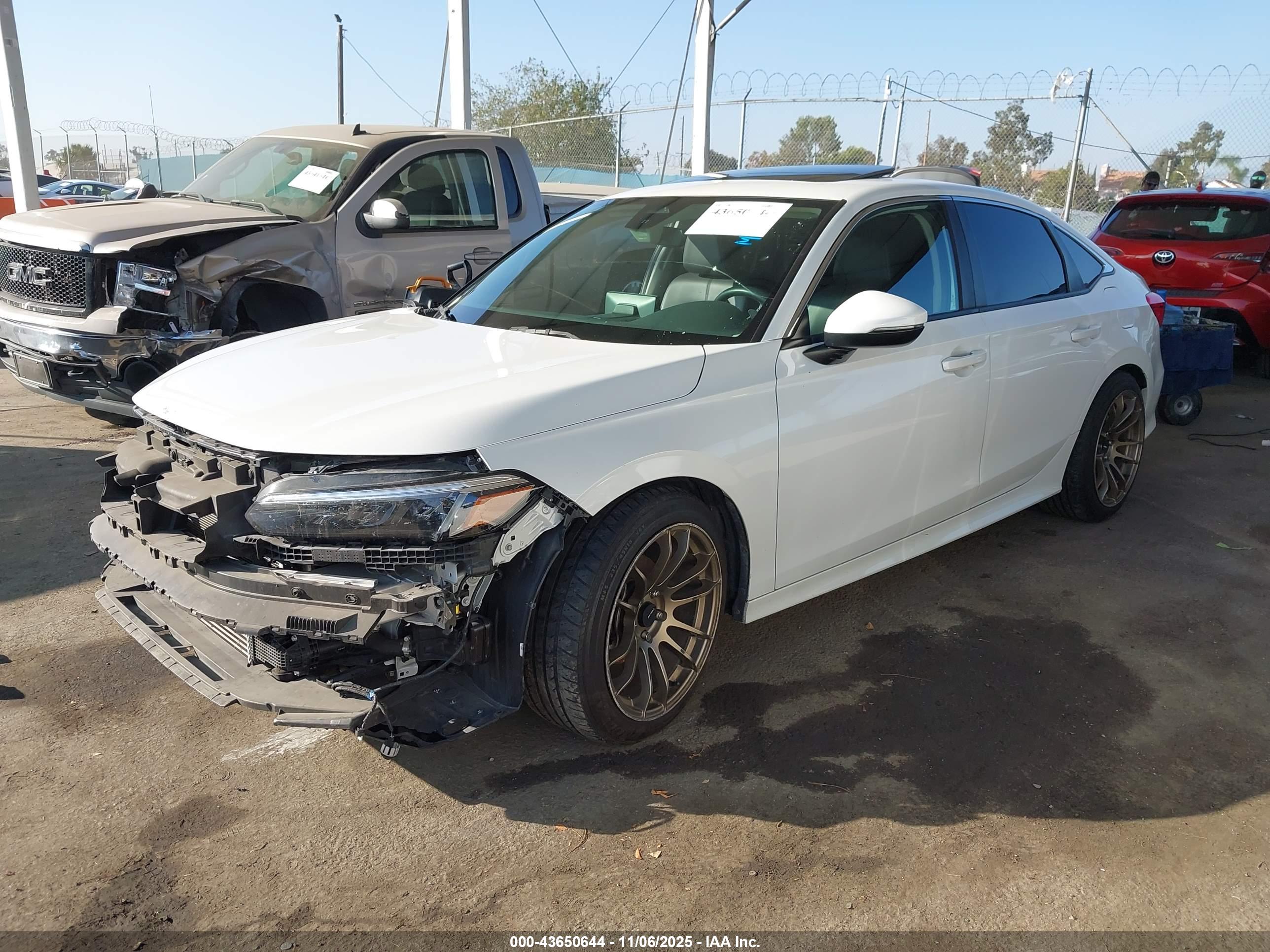 HONDA CIVIC image 2