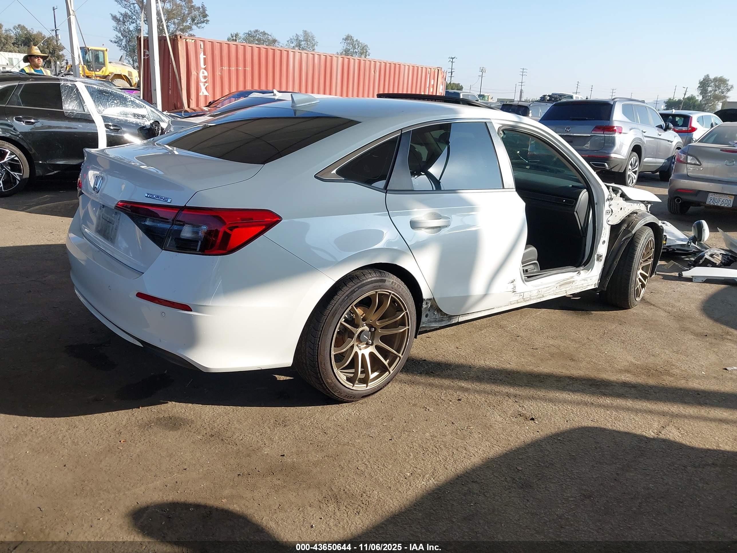 HONDA CIVIC image 4