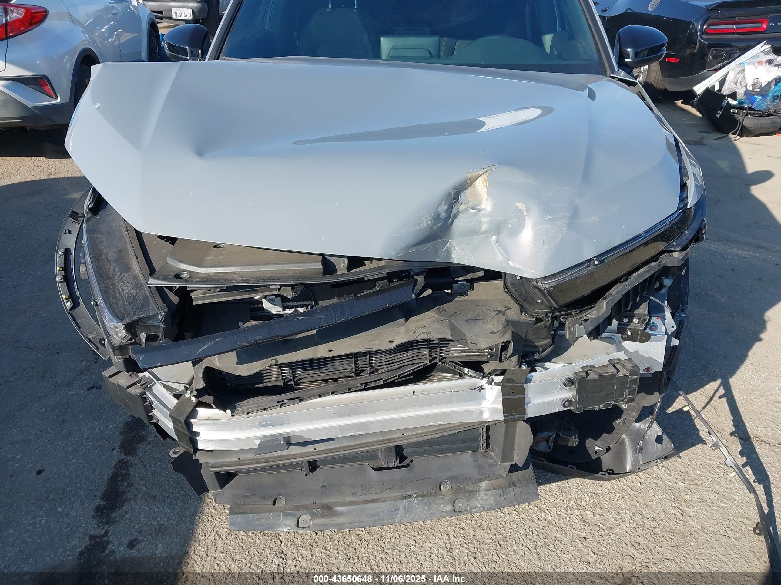 HONDA CR-V image 6