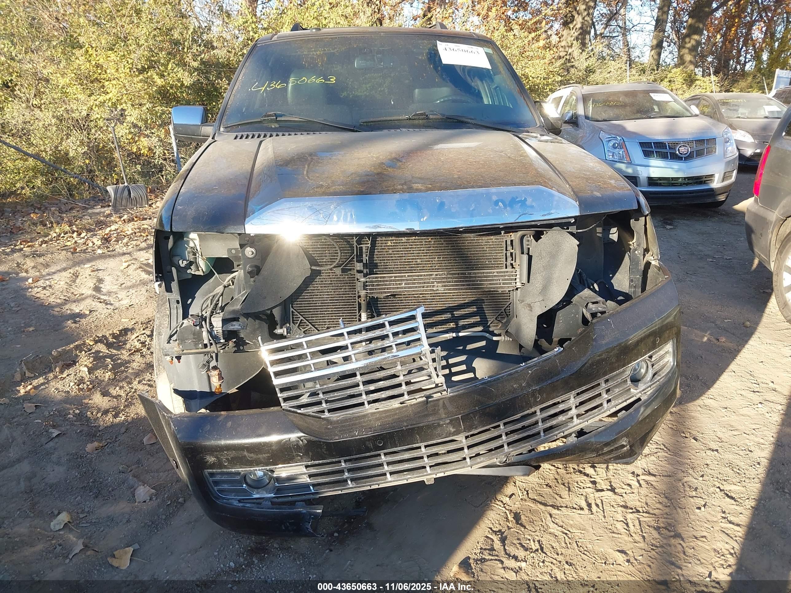 LINCOLN NAVIGATOR image 6