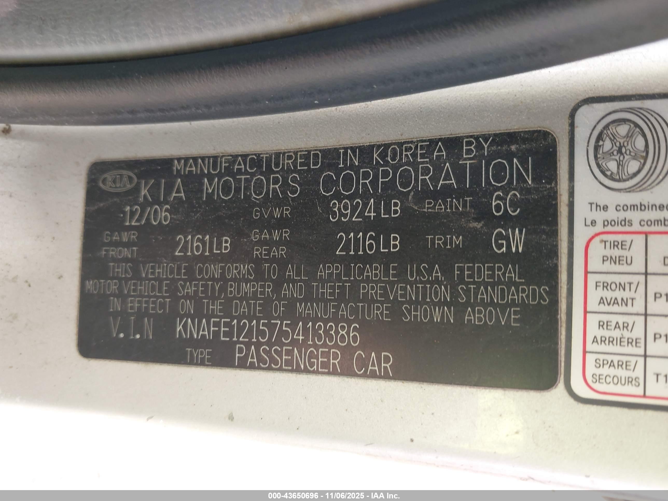 KIA SPECTRA image 9