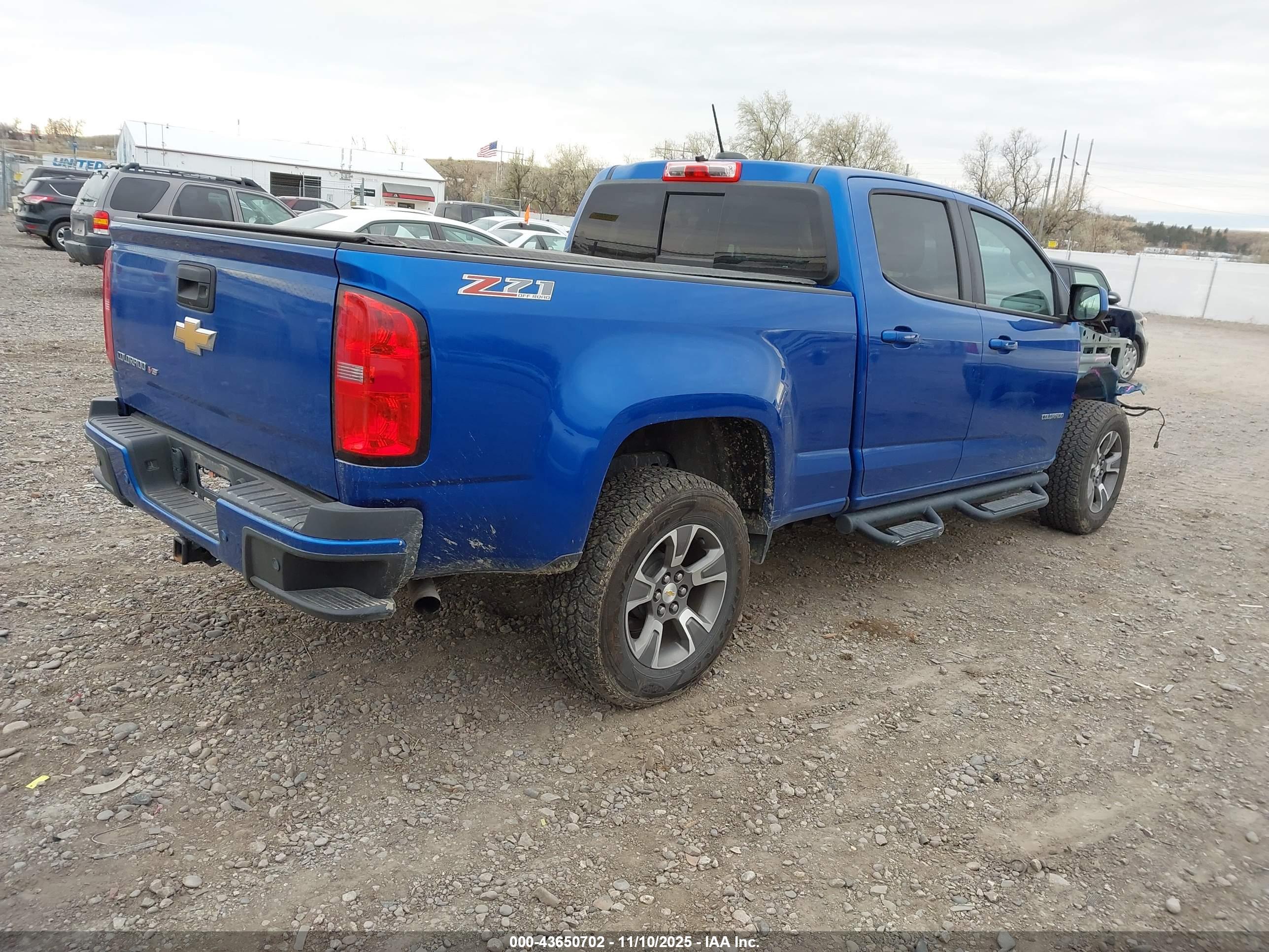 CHEVROLET COLORADO image 4