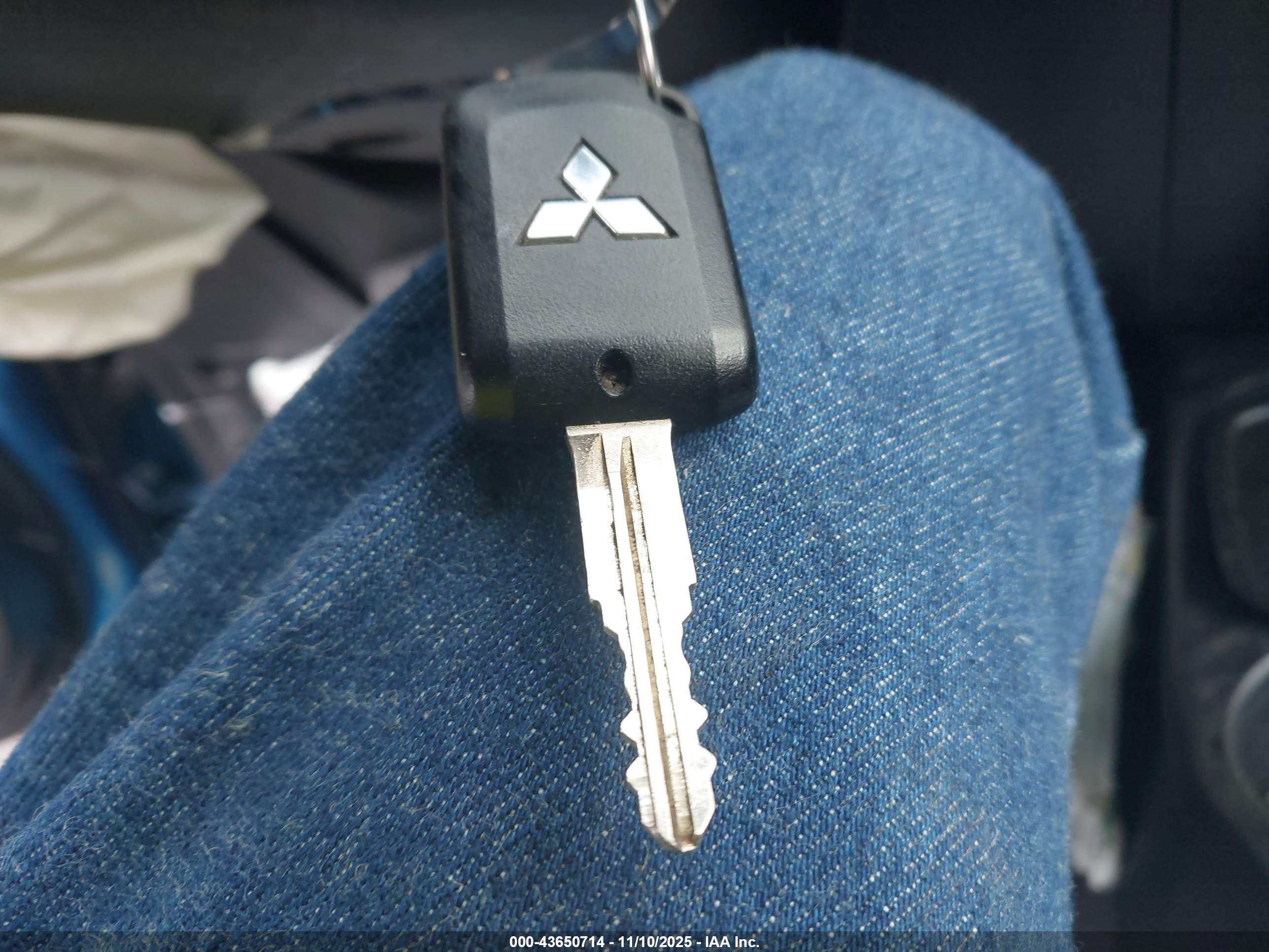MITSUBISHI MIRAGE image 11