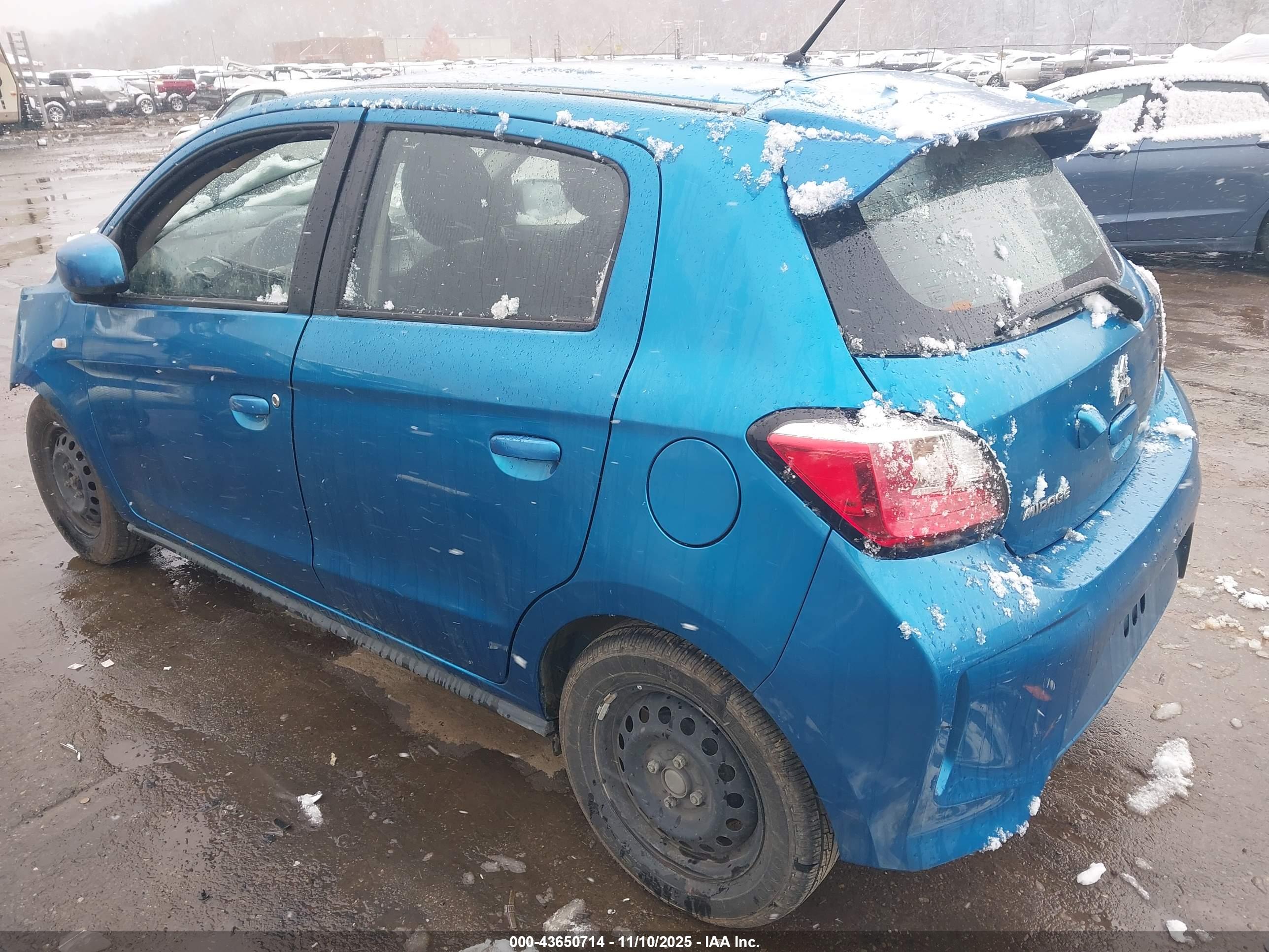 MITSUBISHI MIRAGE image 3