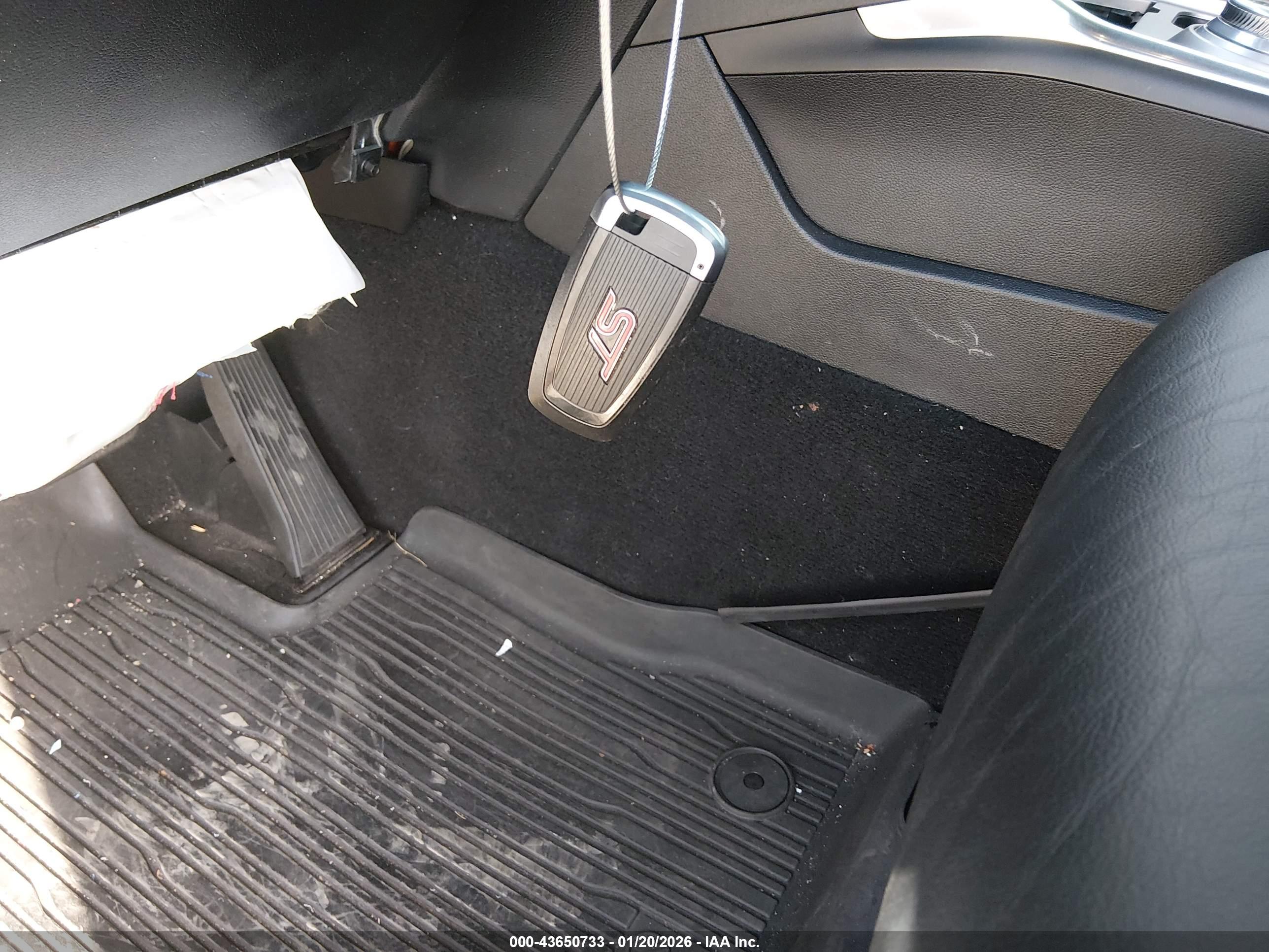 FORD EXPLORER image 11