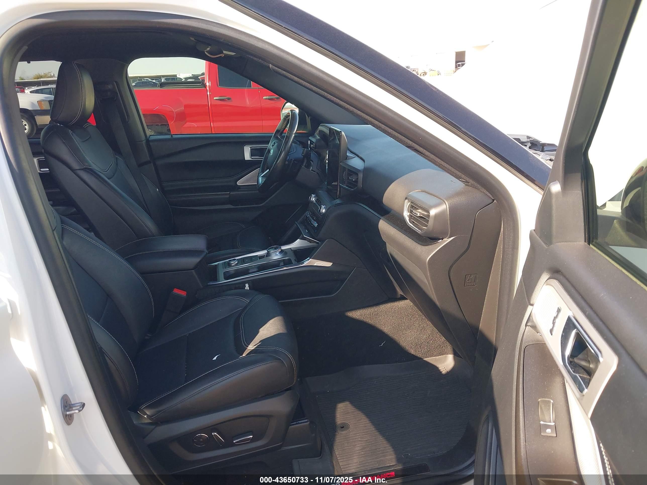 FORD EXPLORER image 5