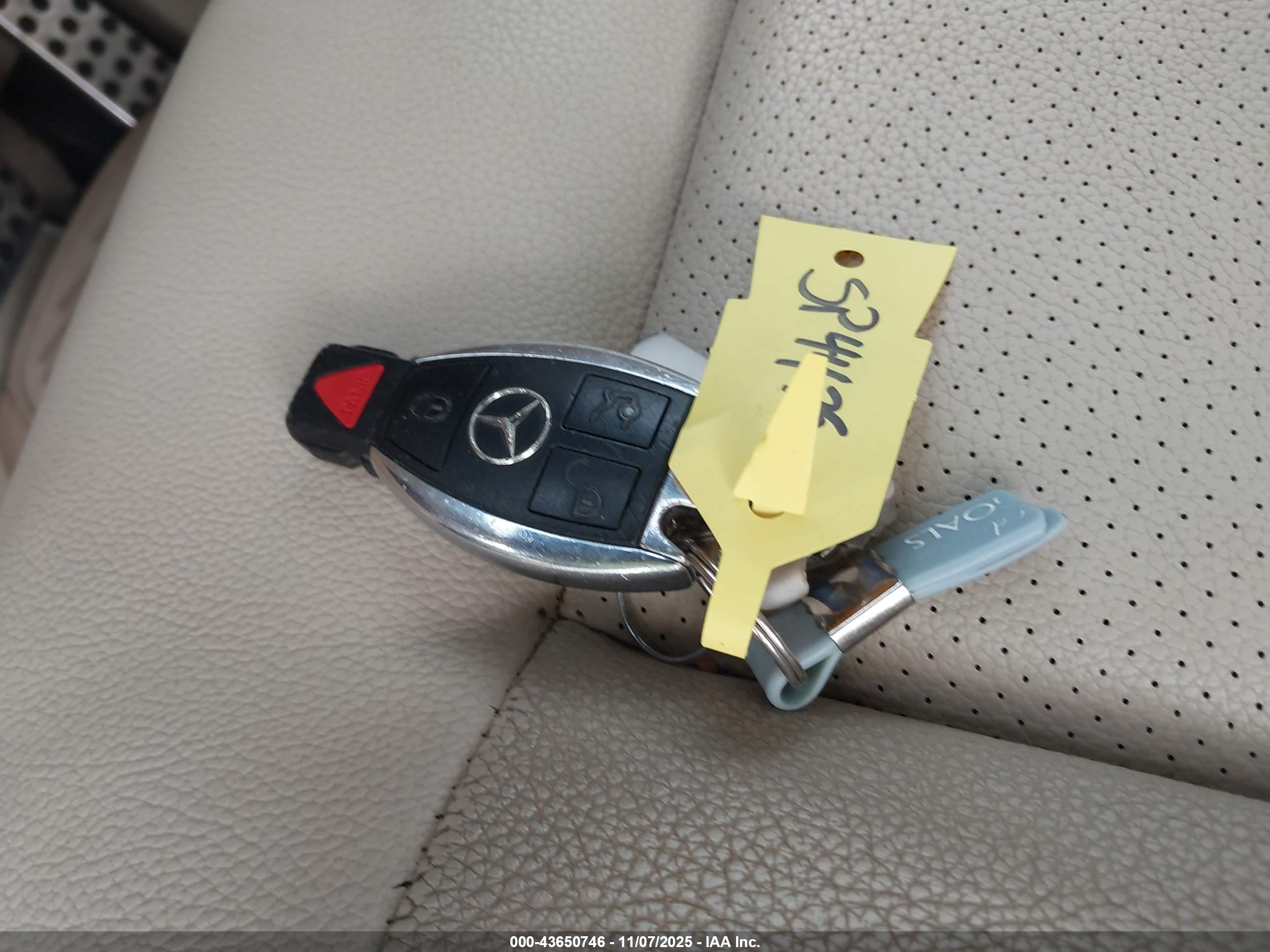 MERCEDES-BENZ E image 11