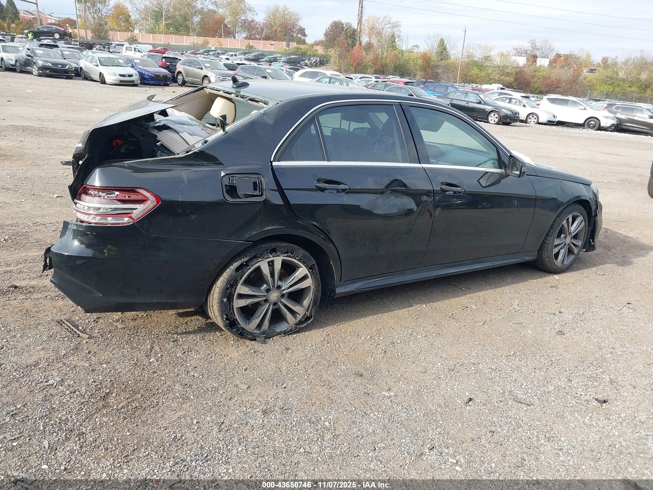 MERCEDES-BENZ E image 4