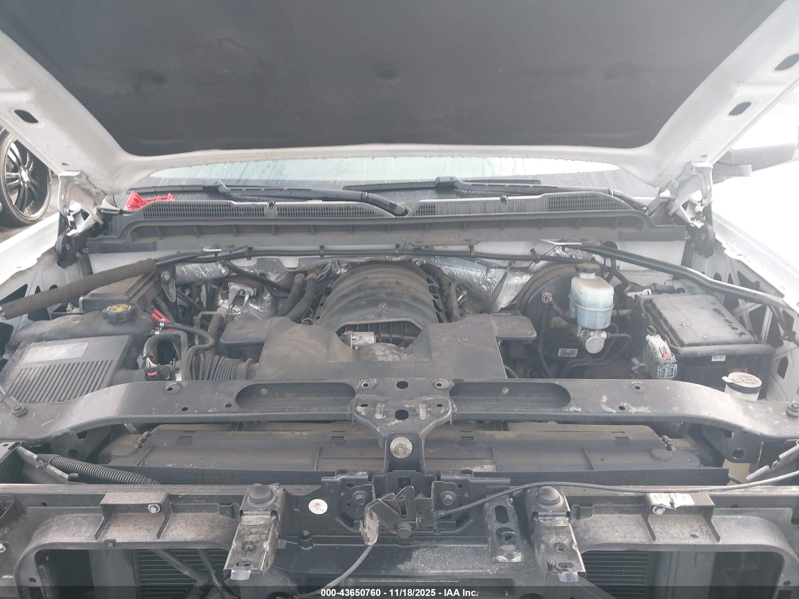 CHEVROLET SILVERADO image 10