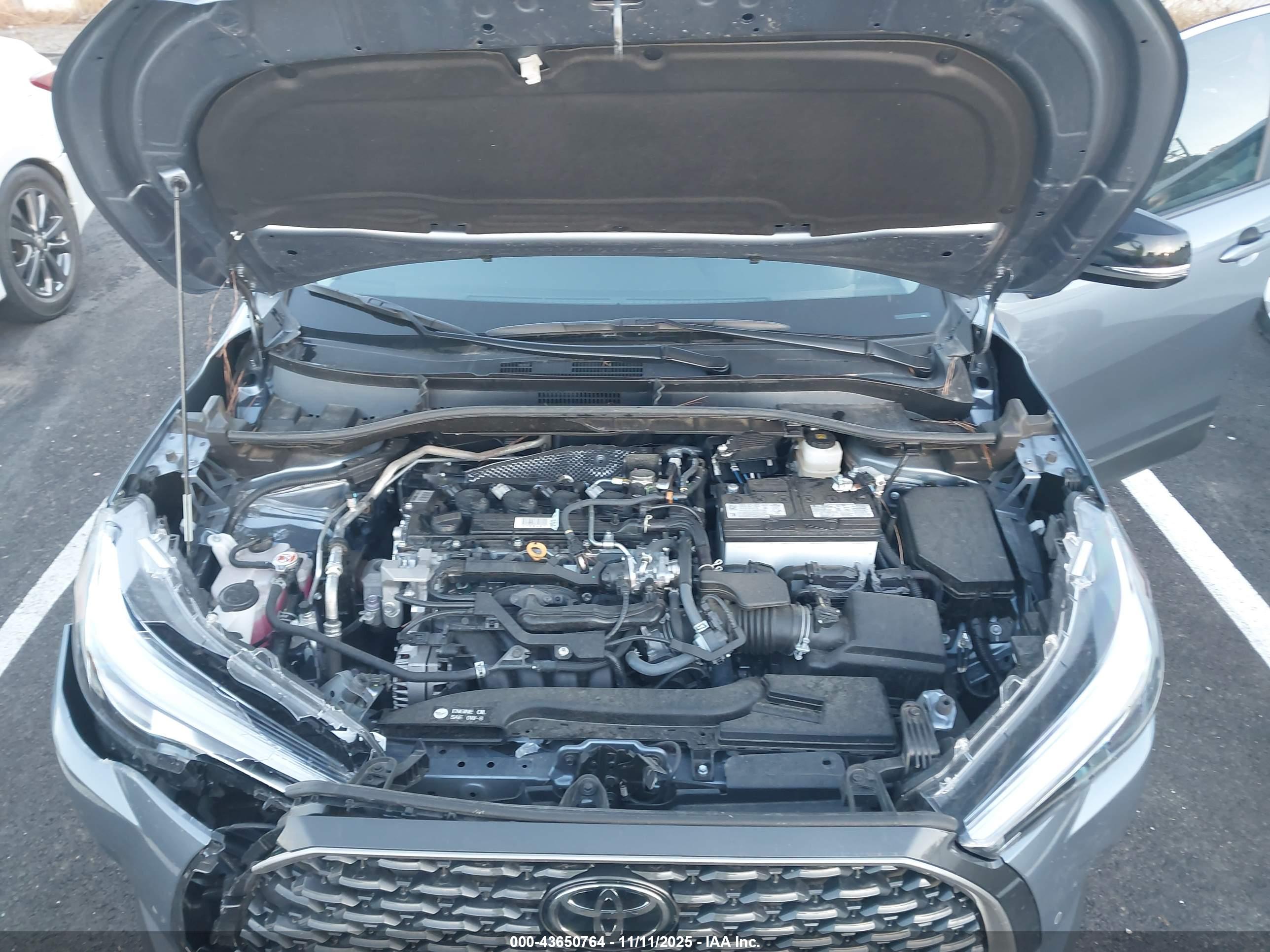 TOYOTA COROLLA image 10