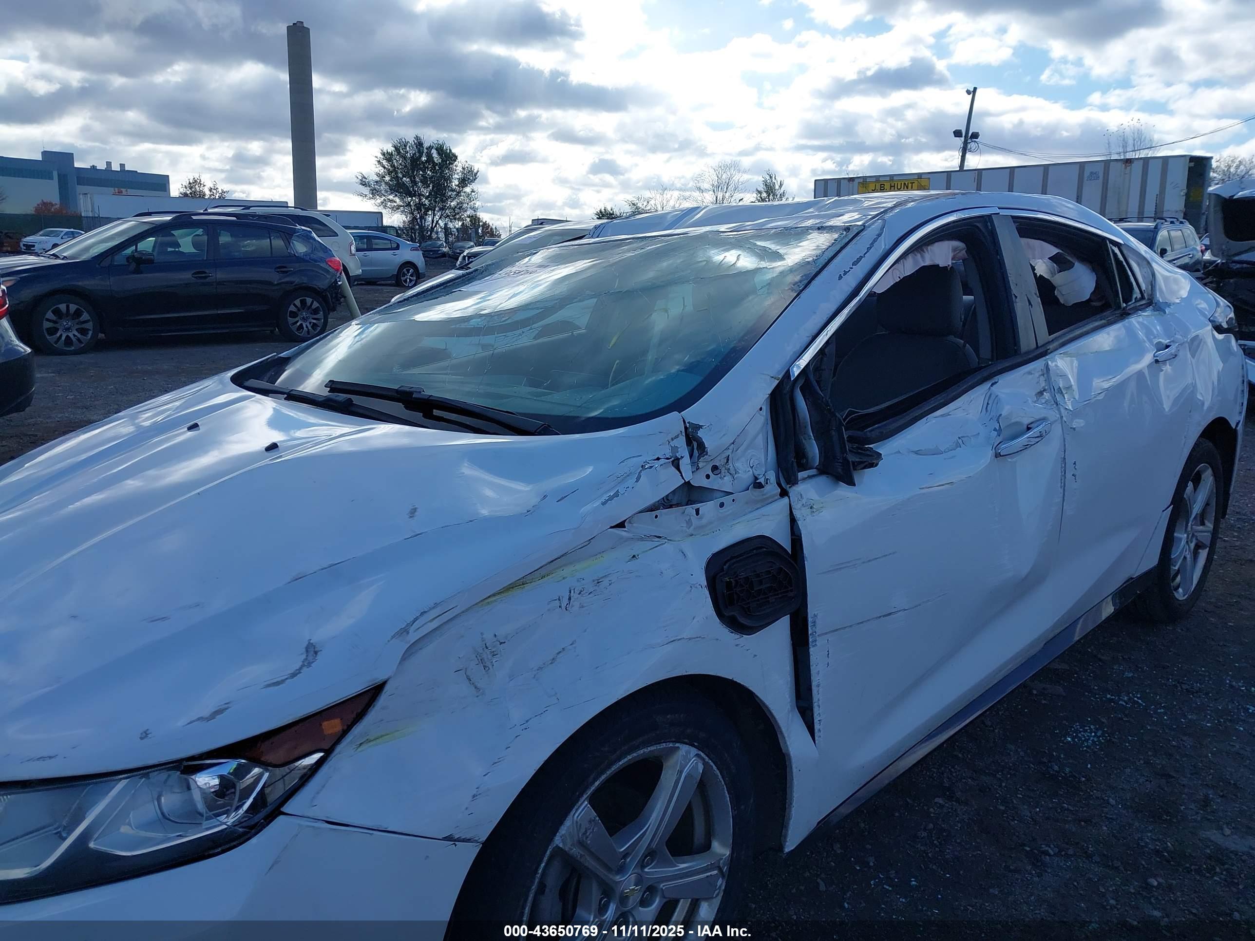 CHEVROLET VOLT image 6