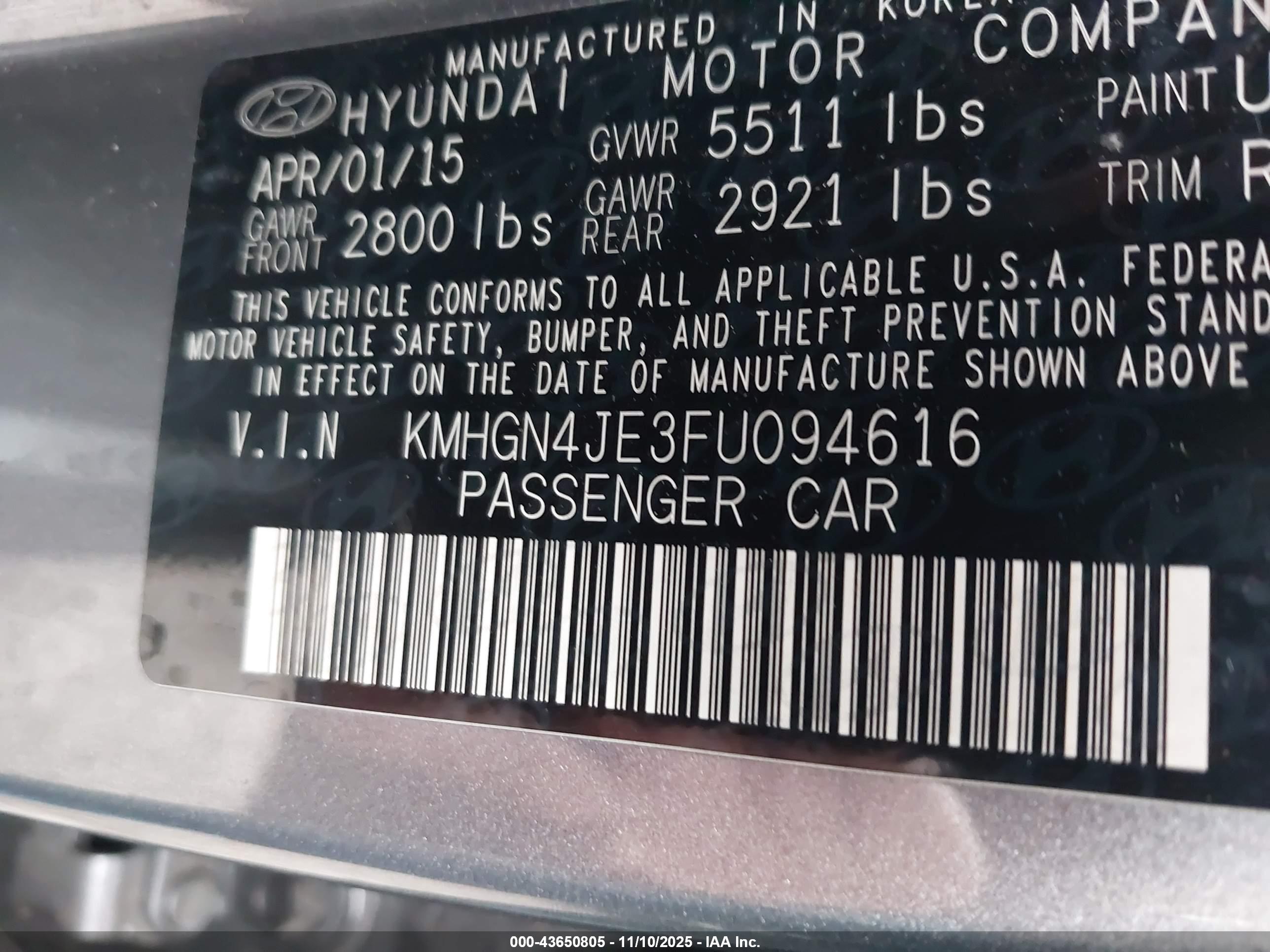 HYUNDAI GENESIS image 9