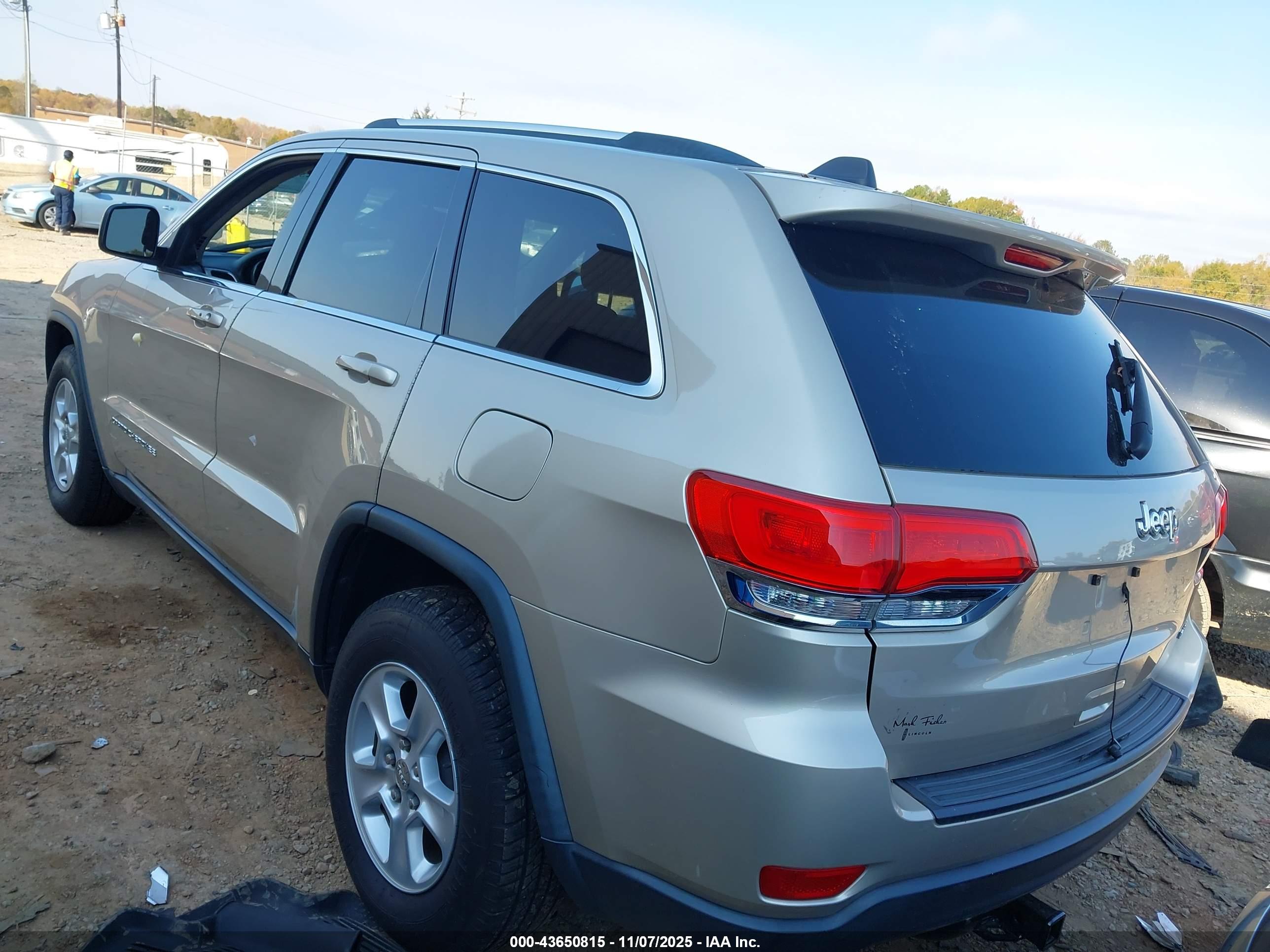 JEEP GRAND image 3