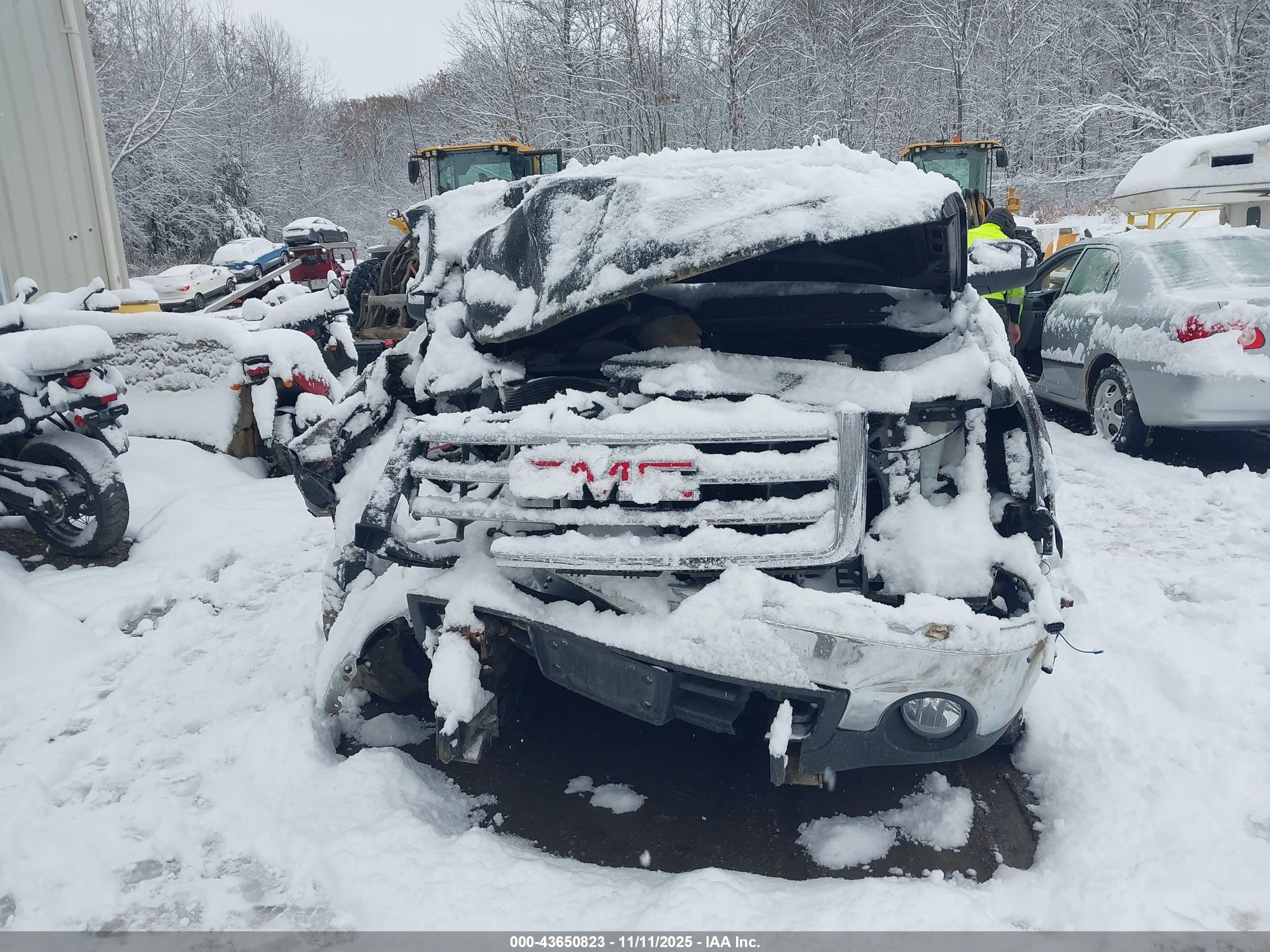 GMC SIERRA image 6