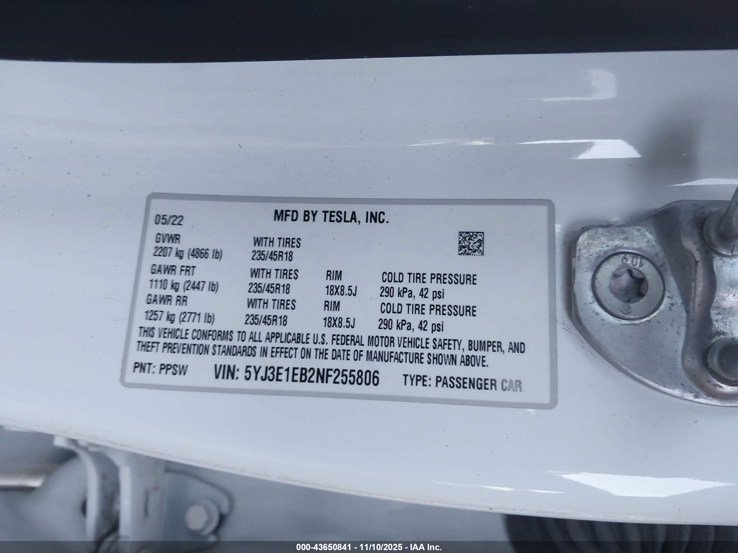 TESLA MODEL image 9