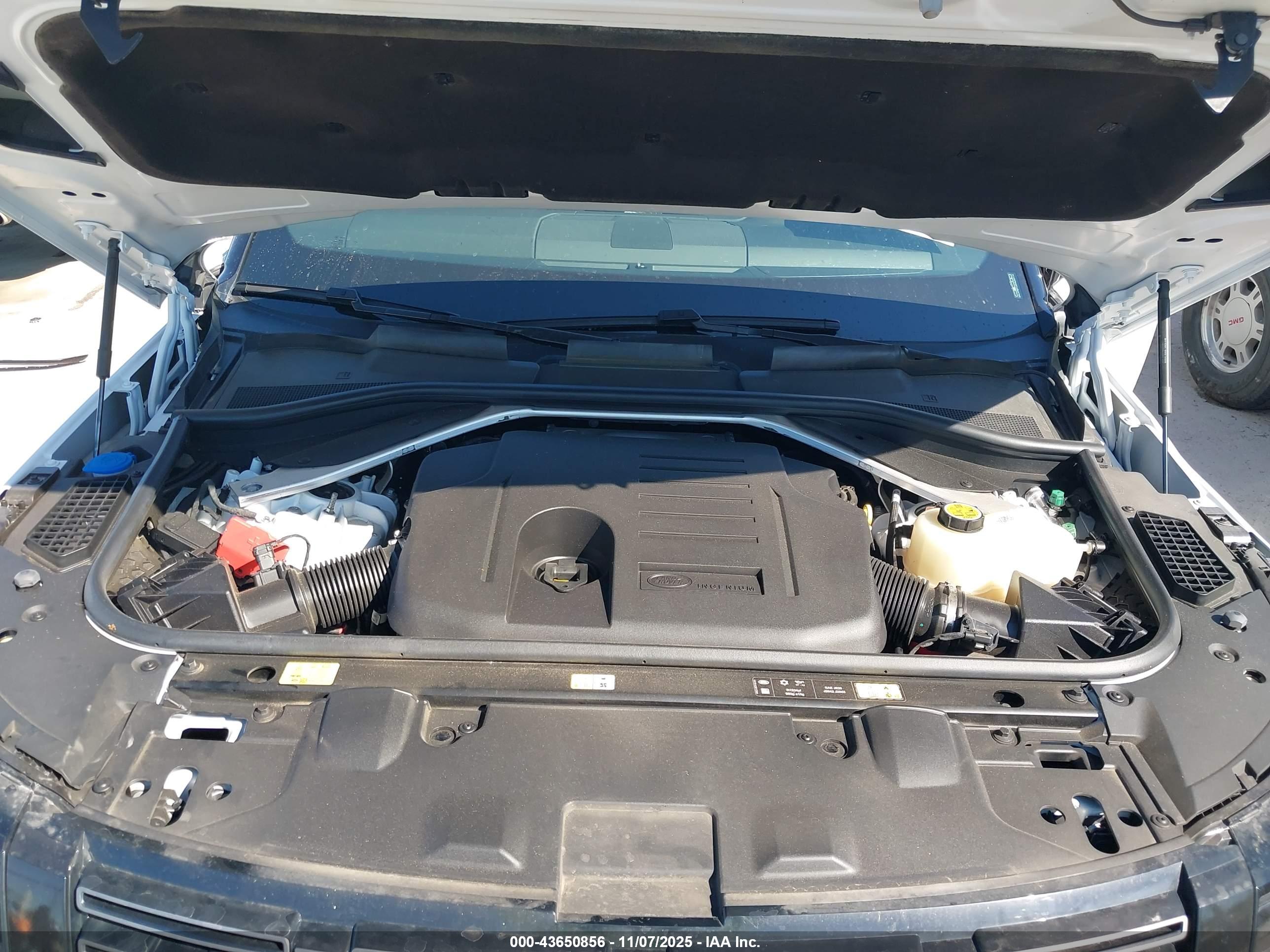 LAND ROVER image 10