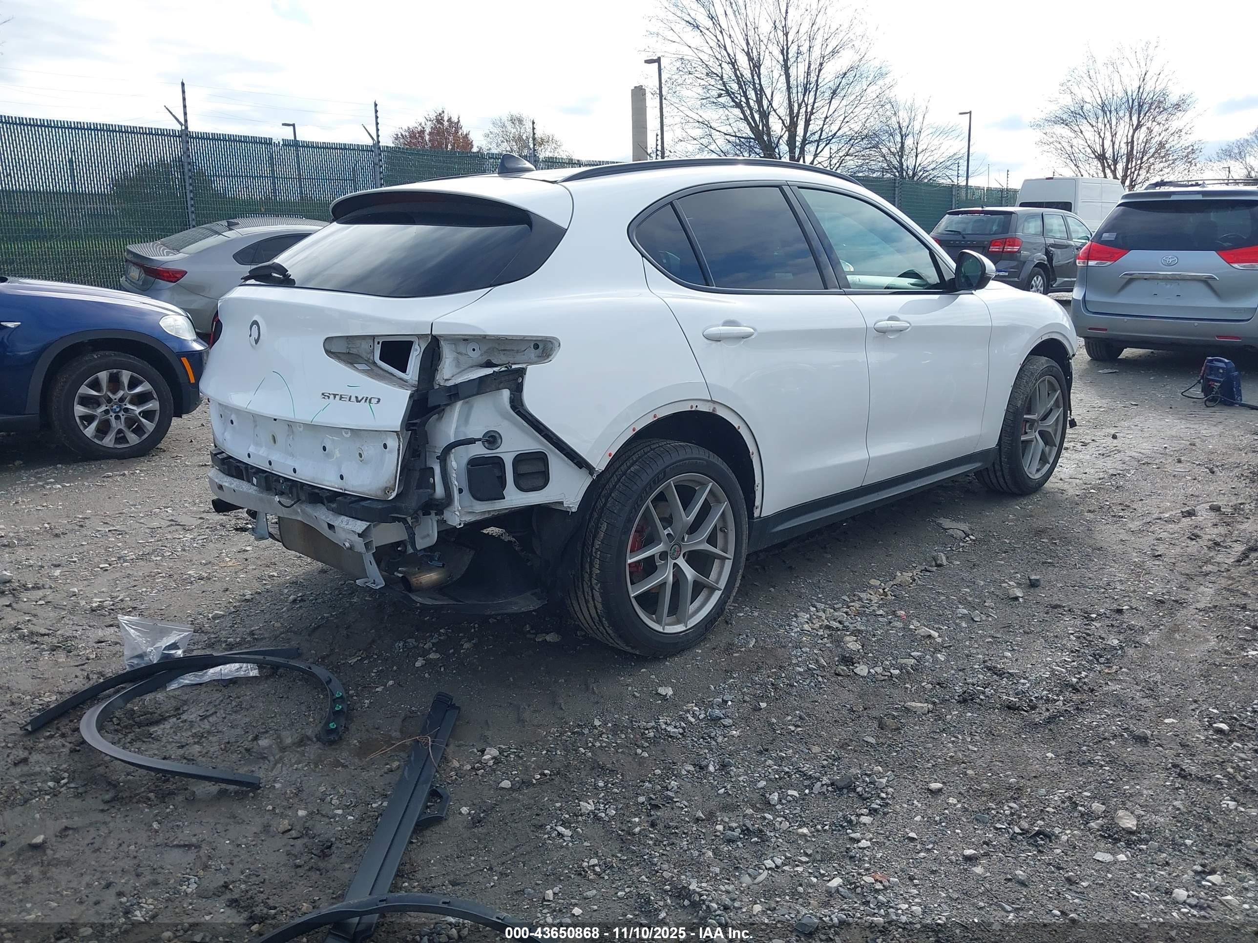 ALFA ROMEO image 4