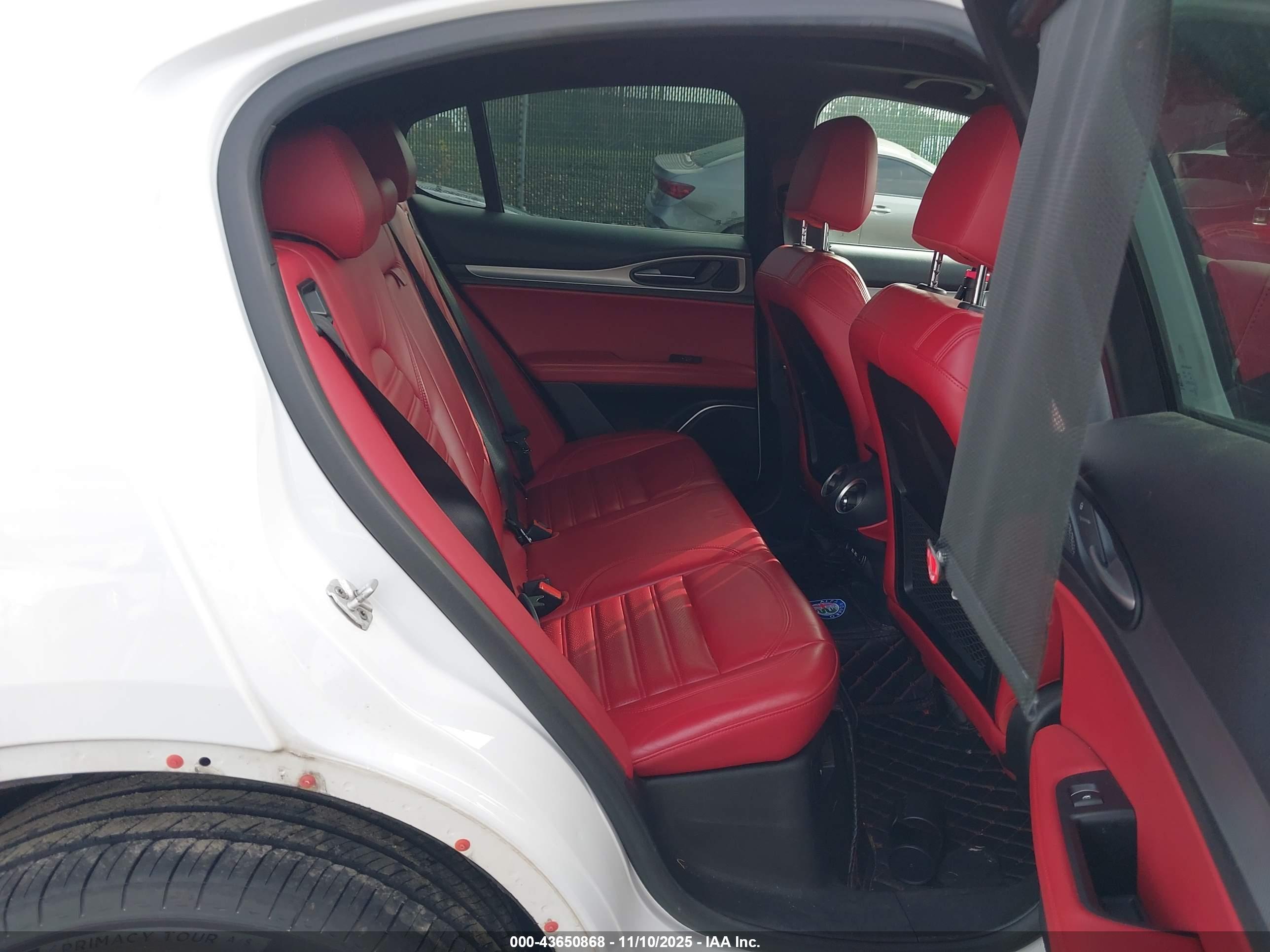 ALFA ROMEO image 8