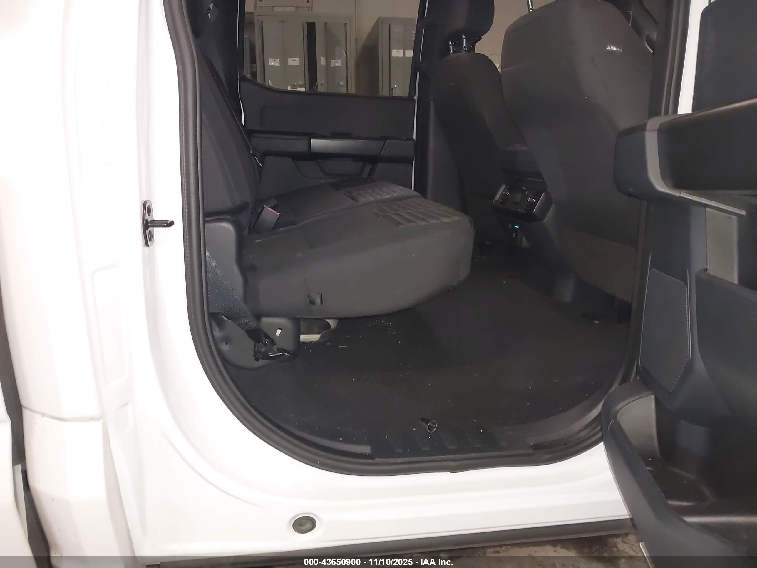FORD F-150 image 8