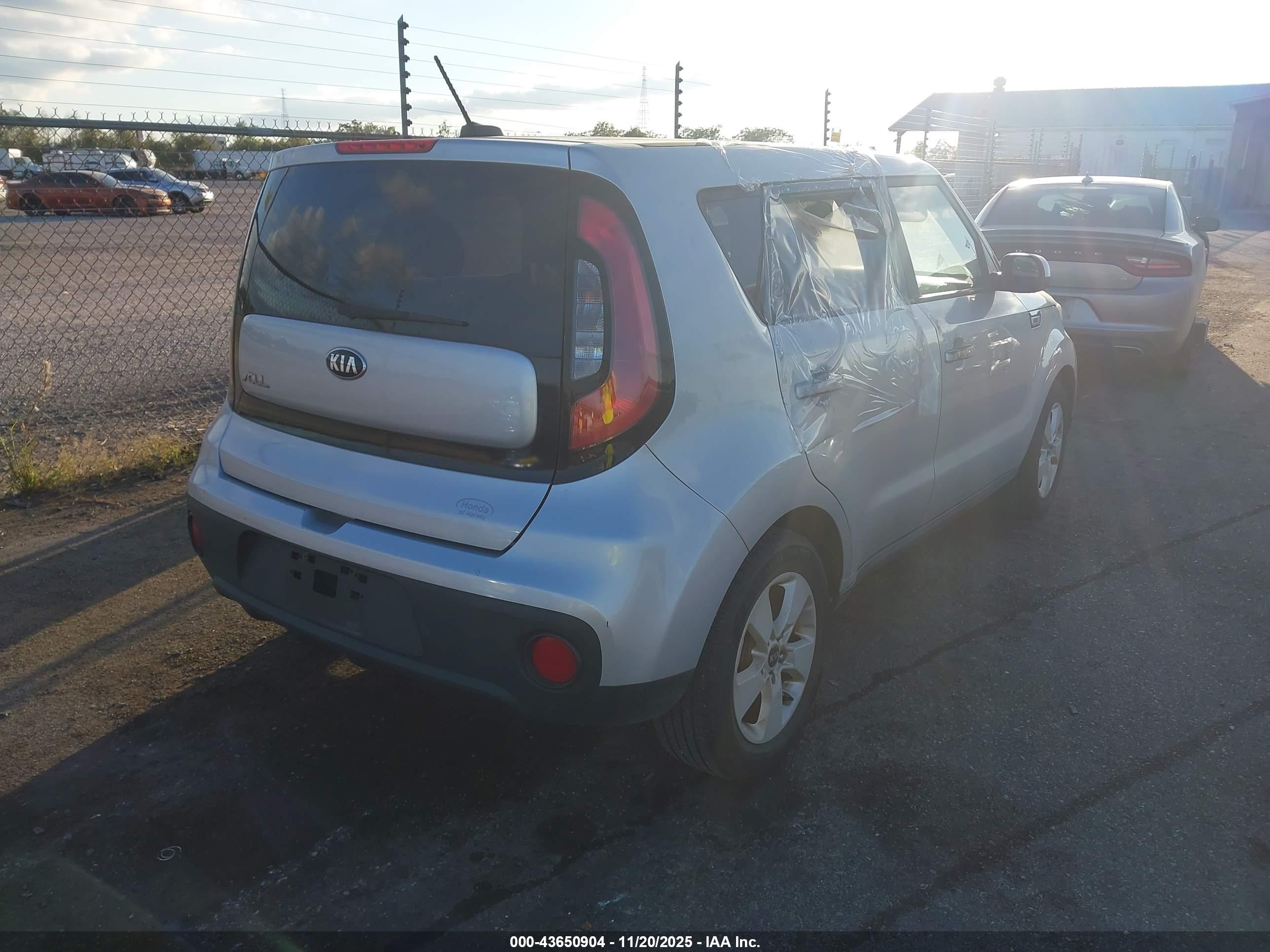 KIA SOUL image 4