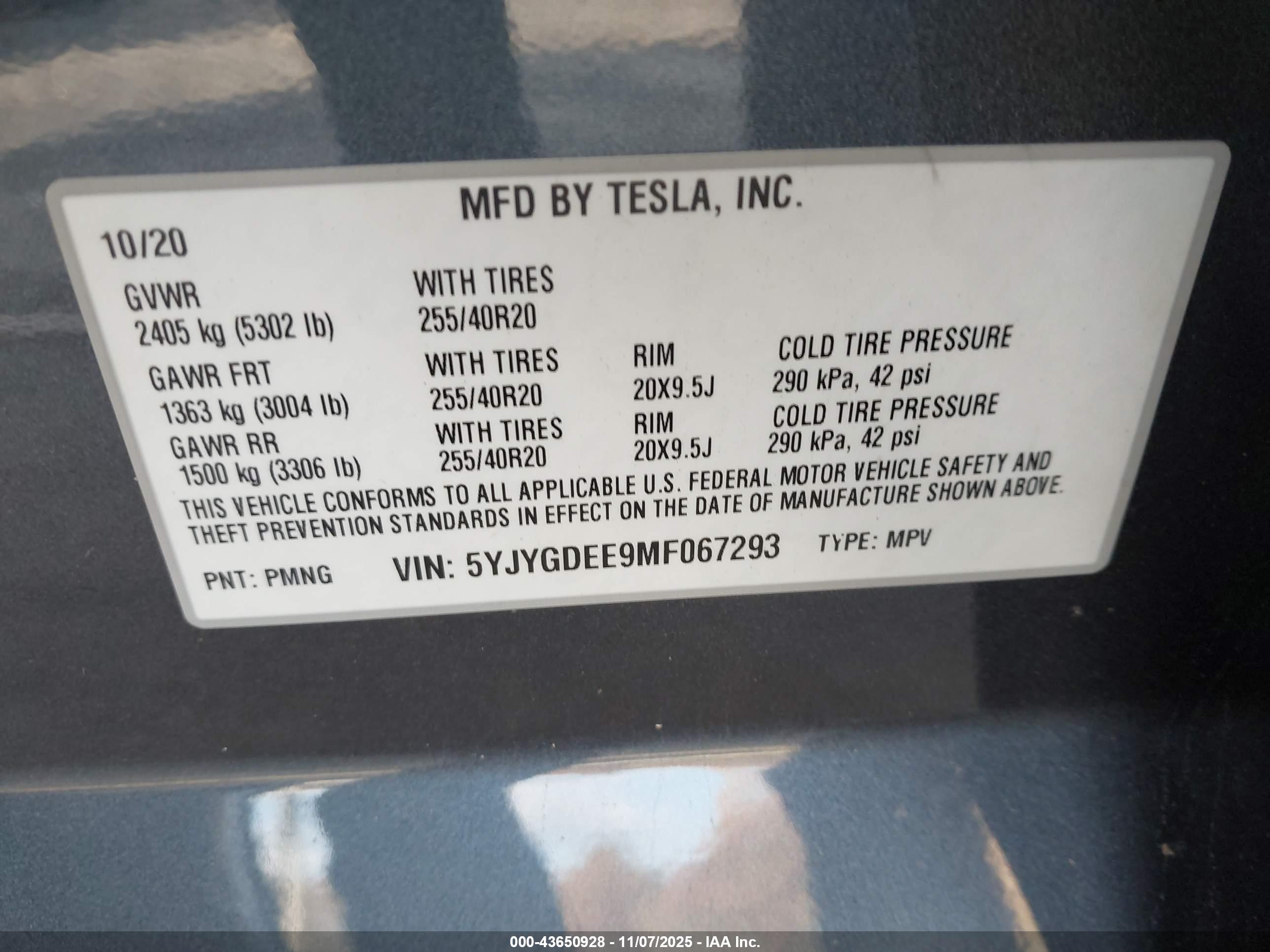 TESLA MODEL image 9
