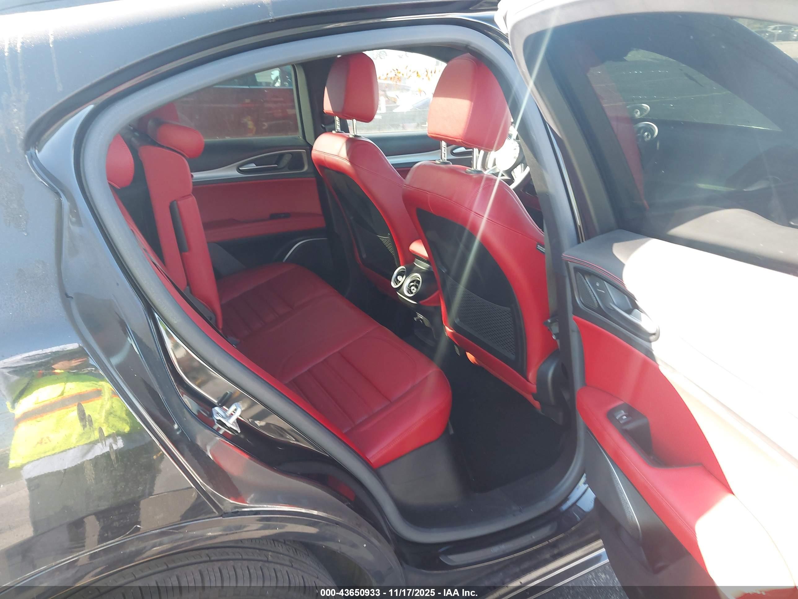 ALFA ROMEO image 8