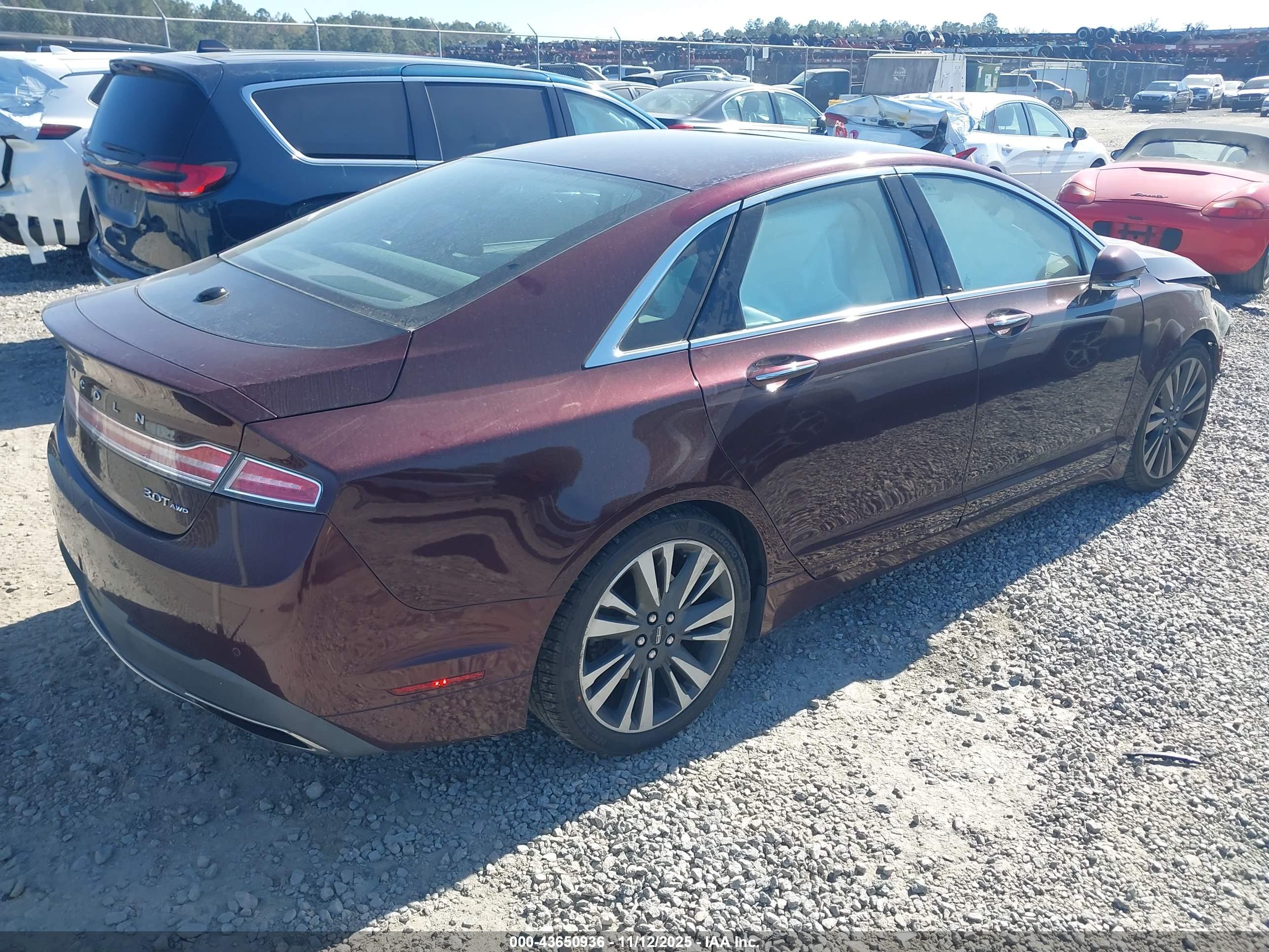 LINCOLN MKZ image 4