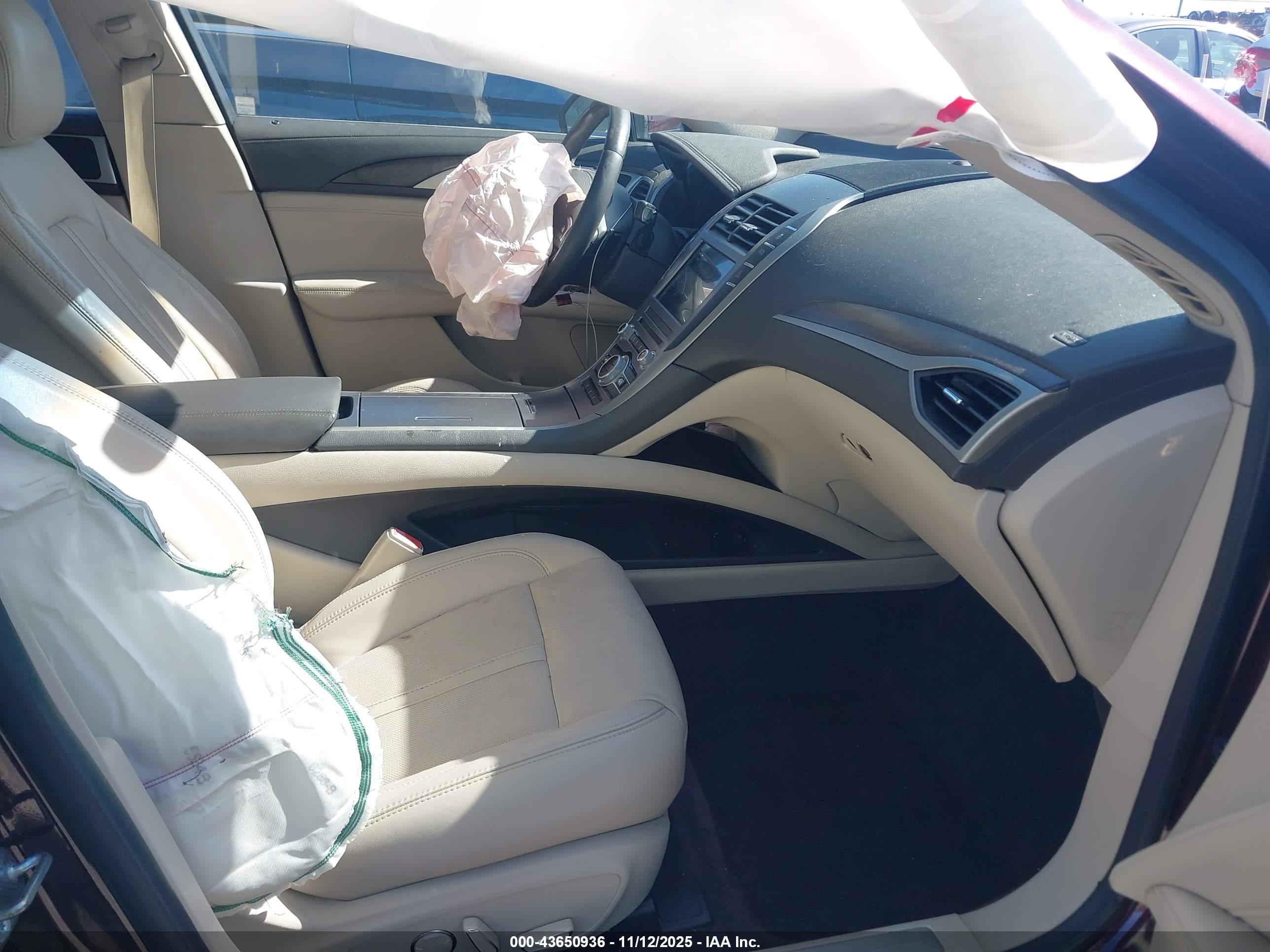 LINCOLN MKZ image 5