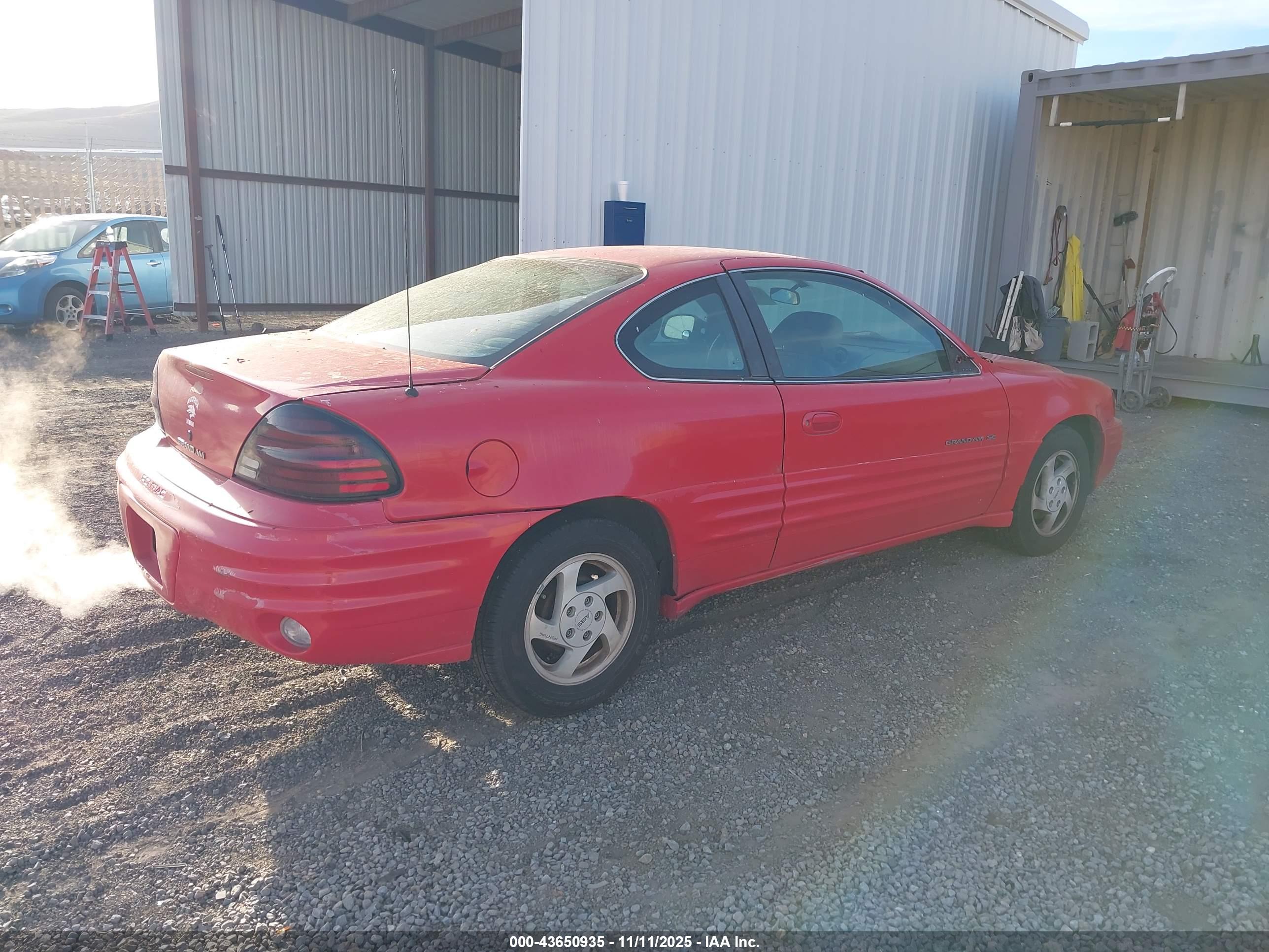 PONTIAC GRAND image 4