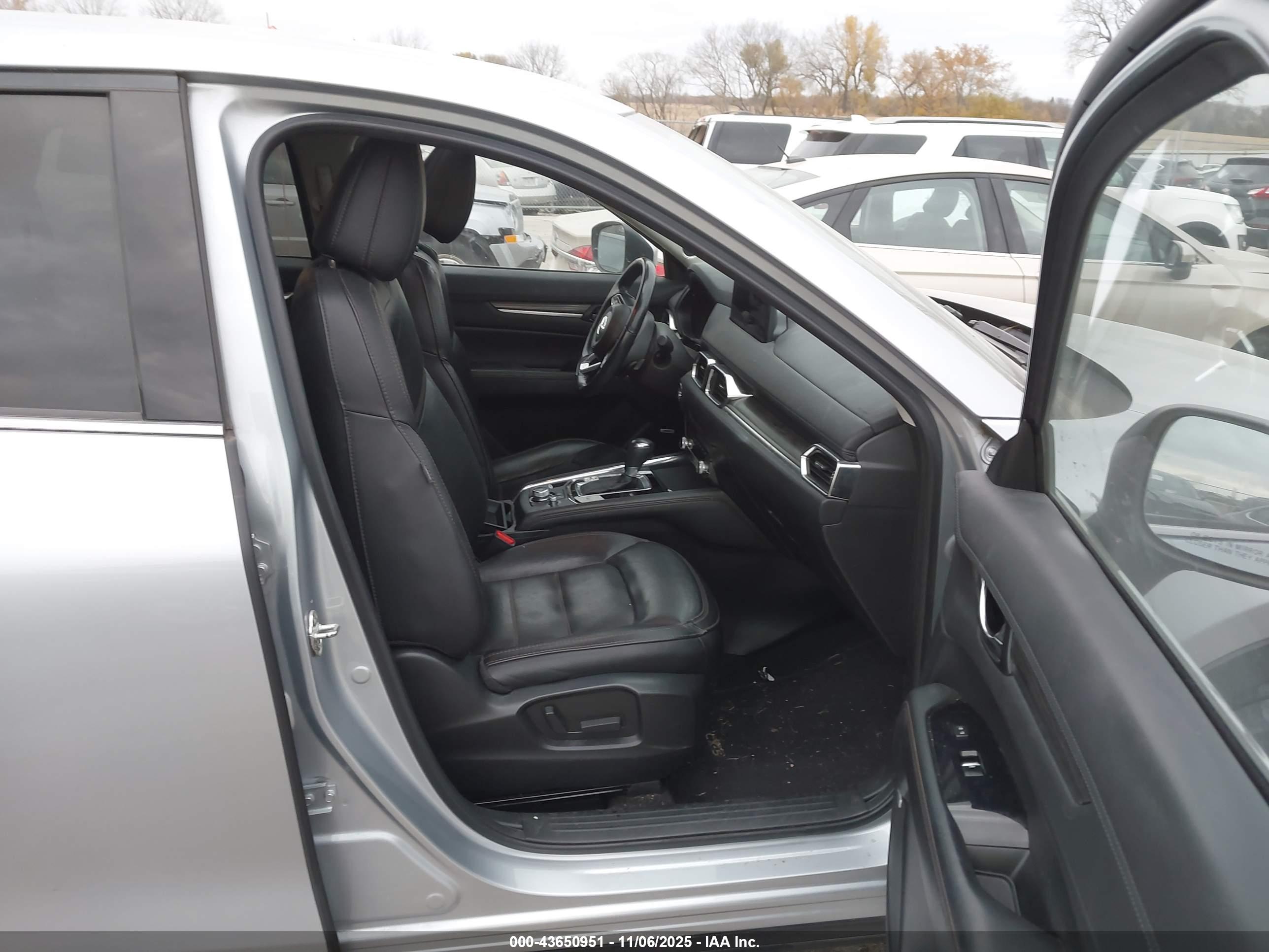 MAZDA CX-5 image 5
