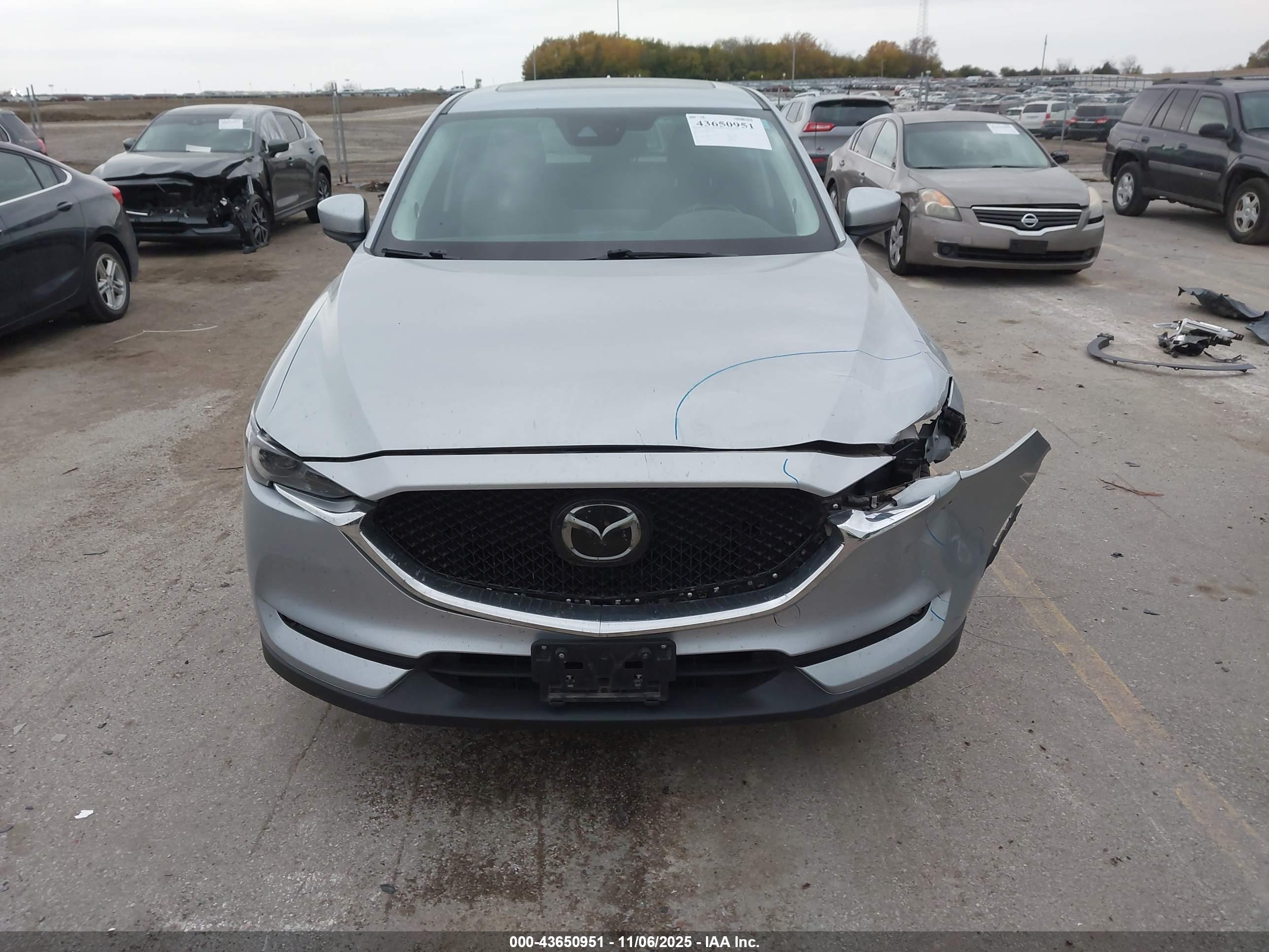 MAZDA CX-5 image 6