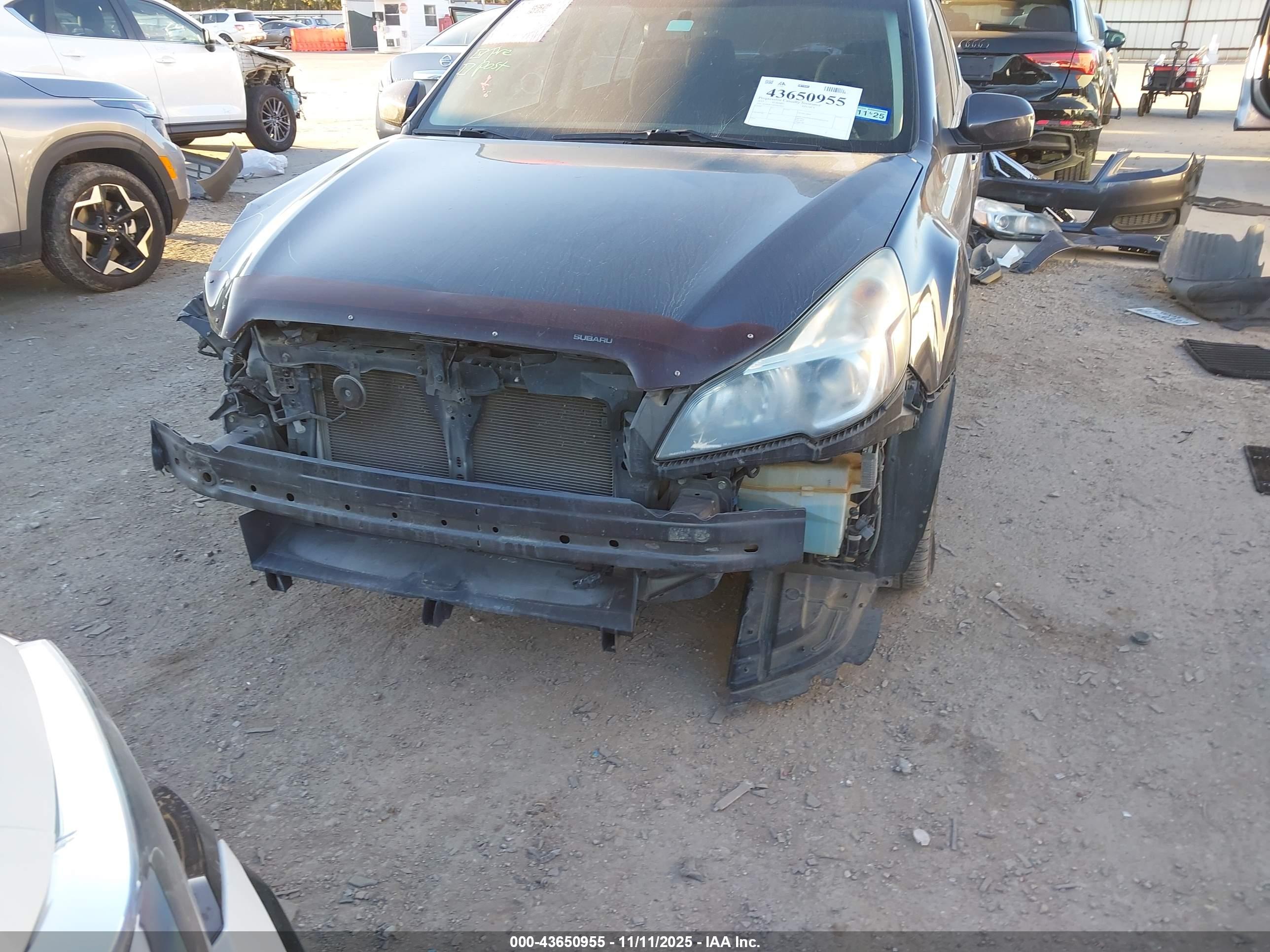 SUBARU LEGACY image 6