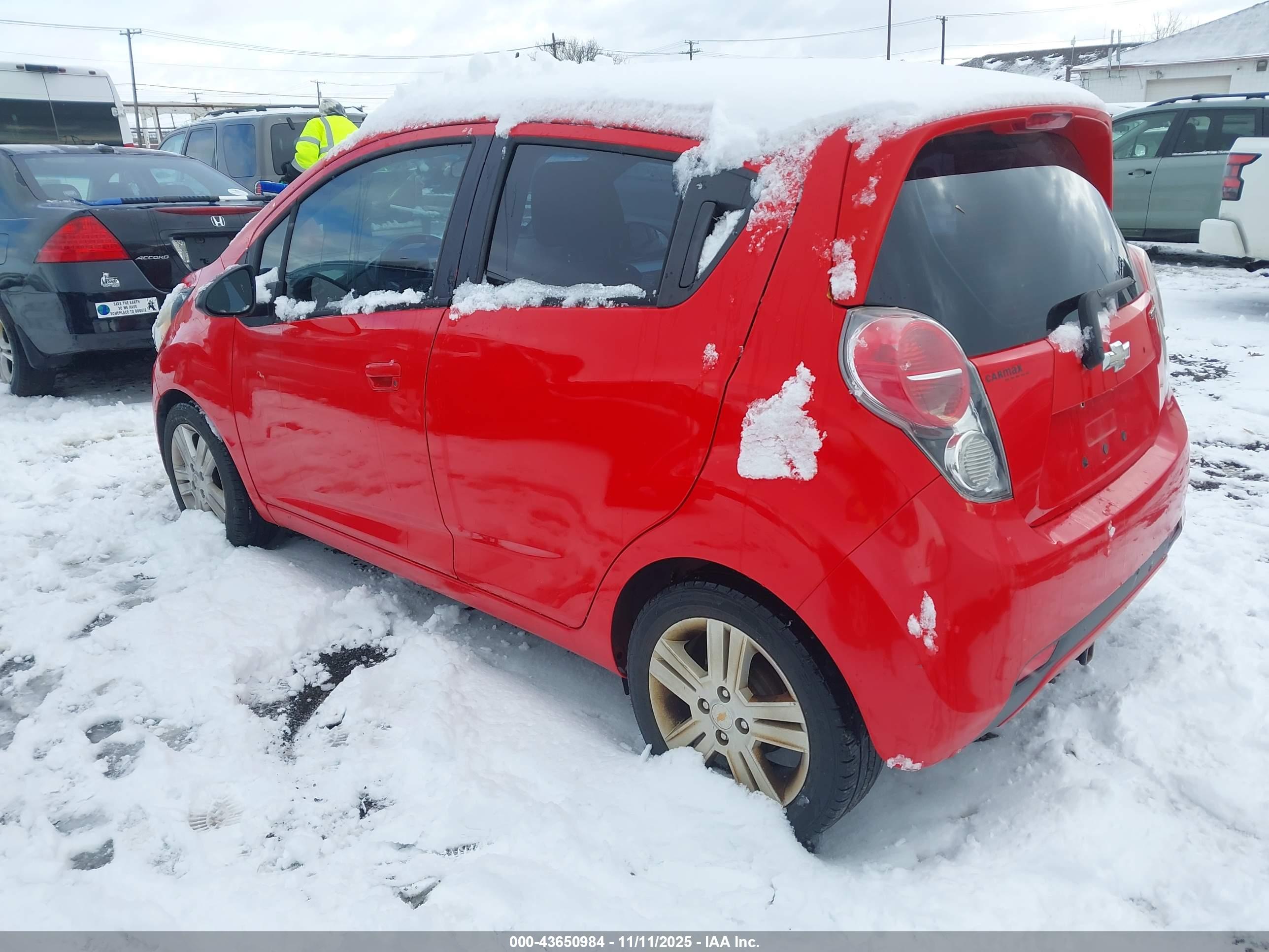 CHEVROLET SPARK image 3