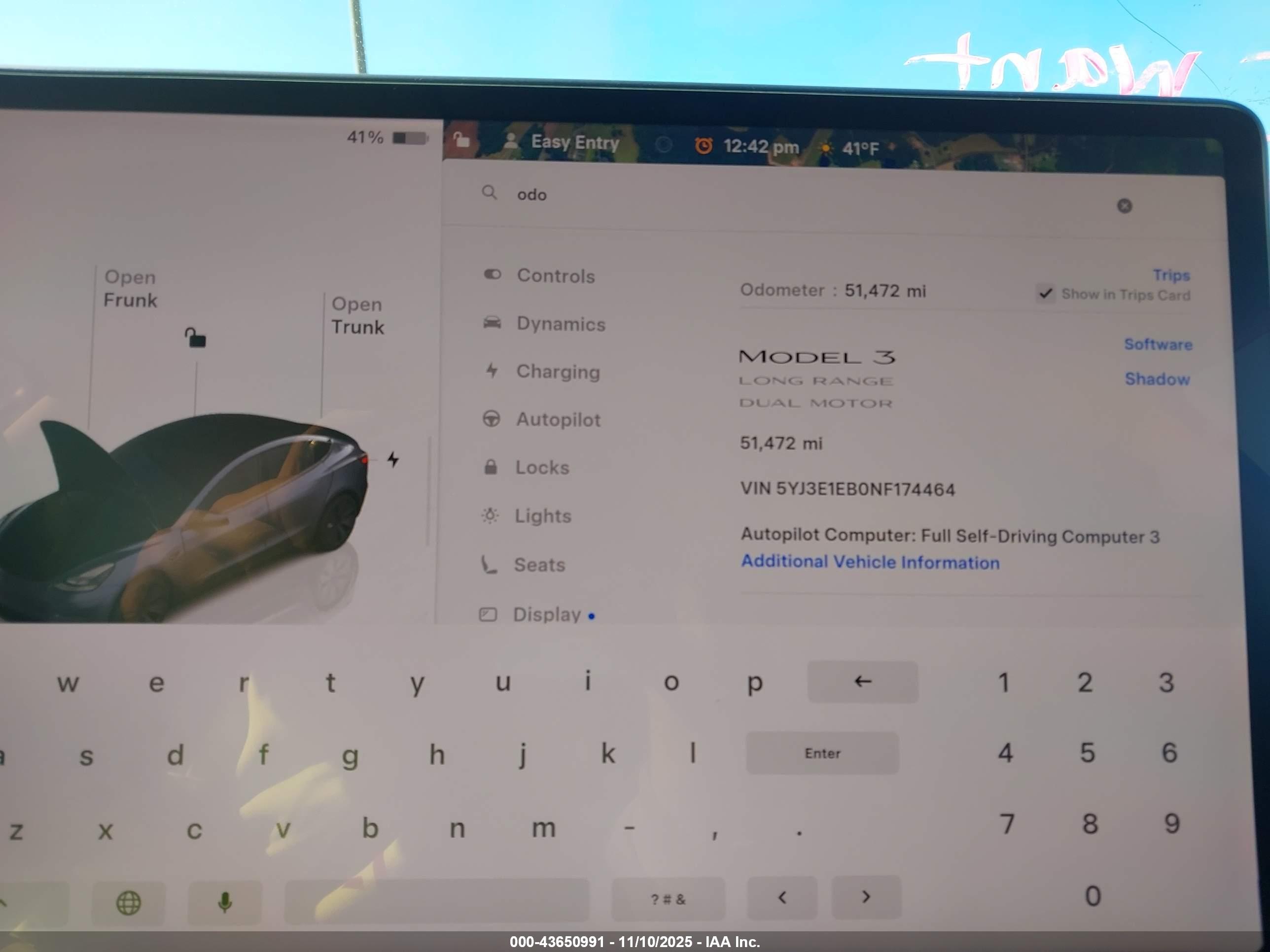 TESLA MODEL image 7