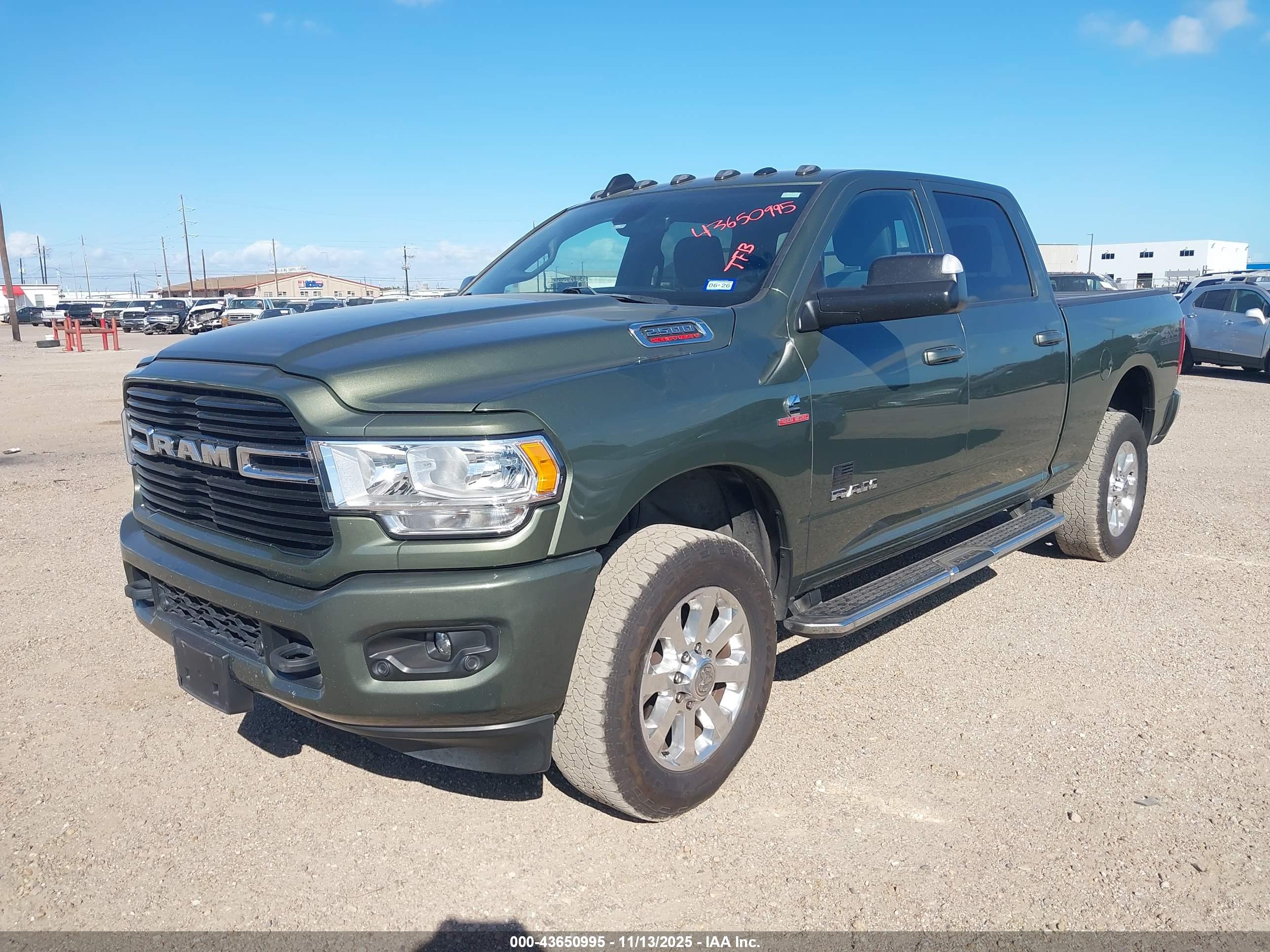 RAM 2500 image 2