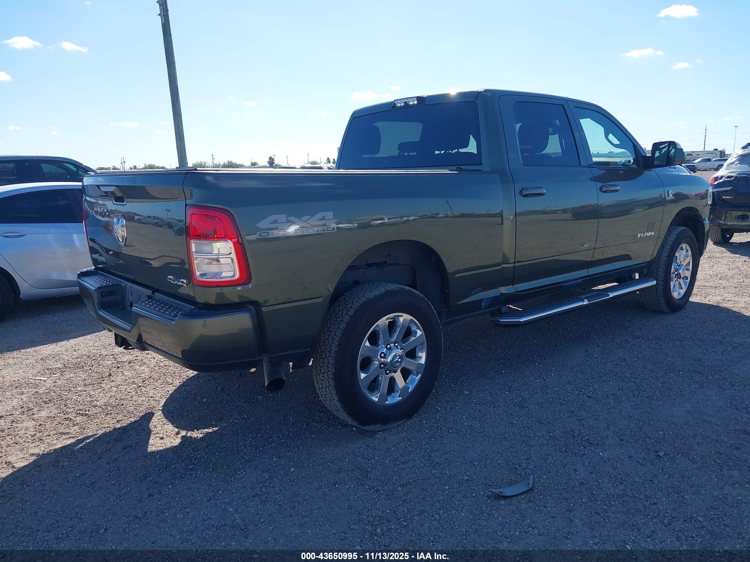 RAM 2500 image 4