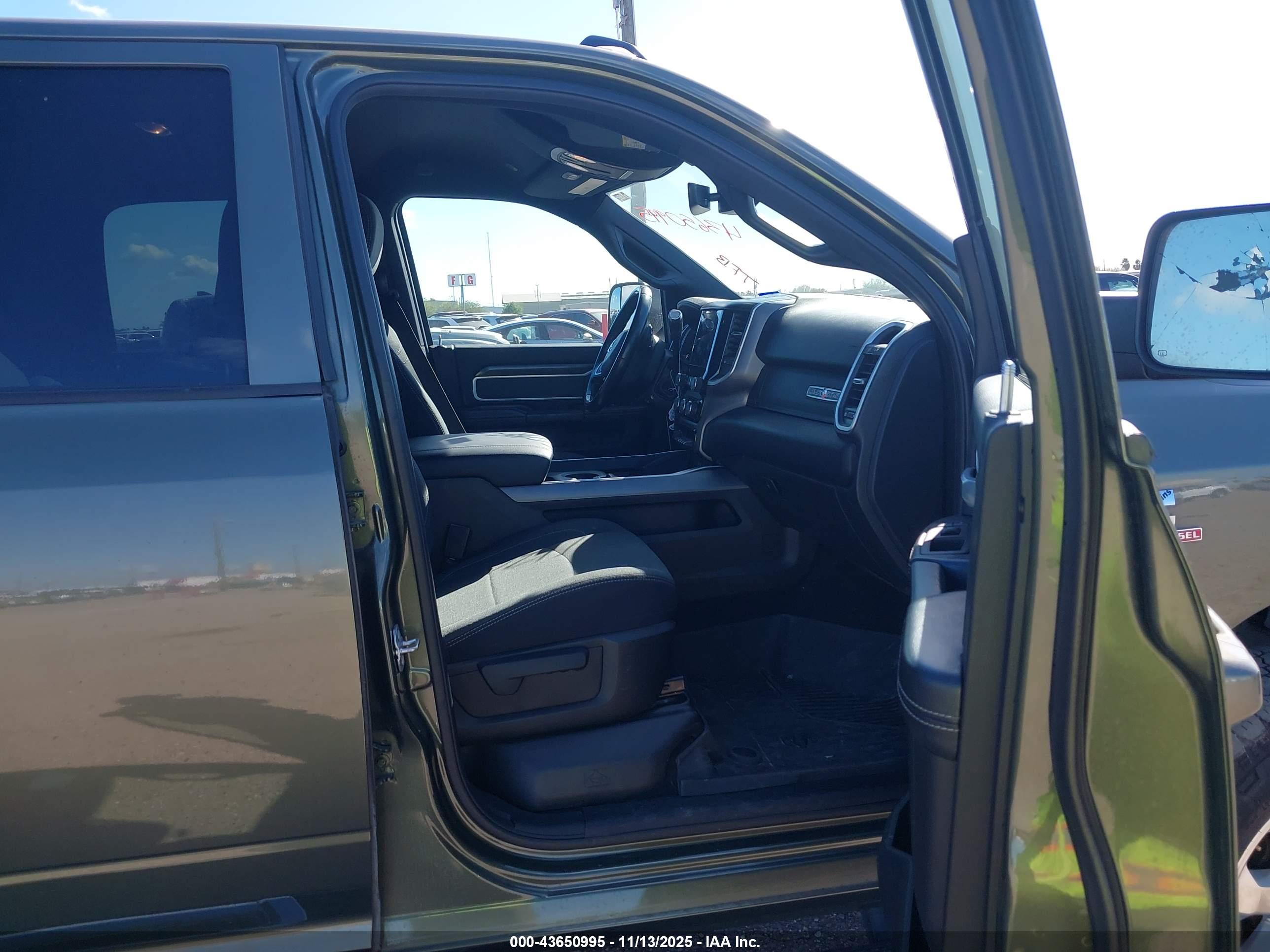 RAM 2500 image 5