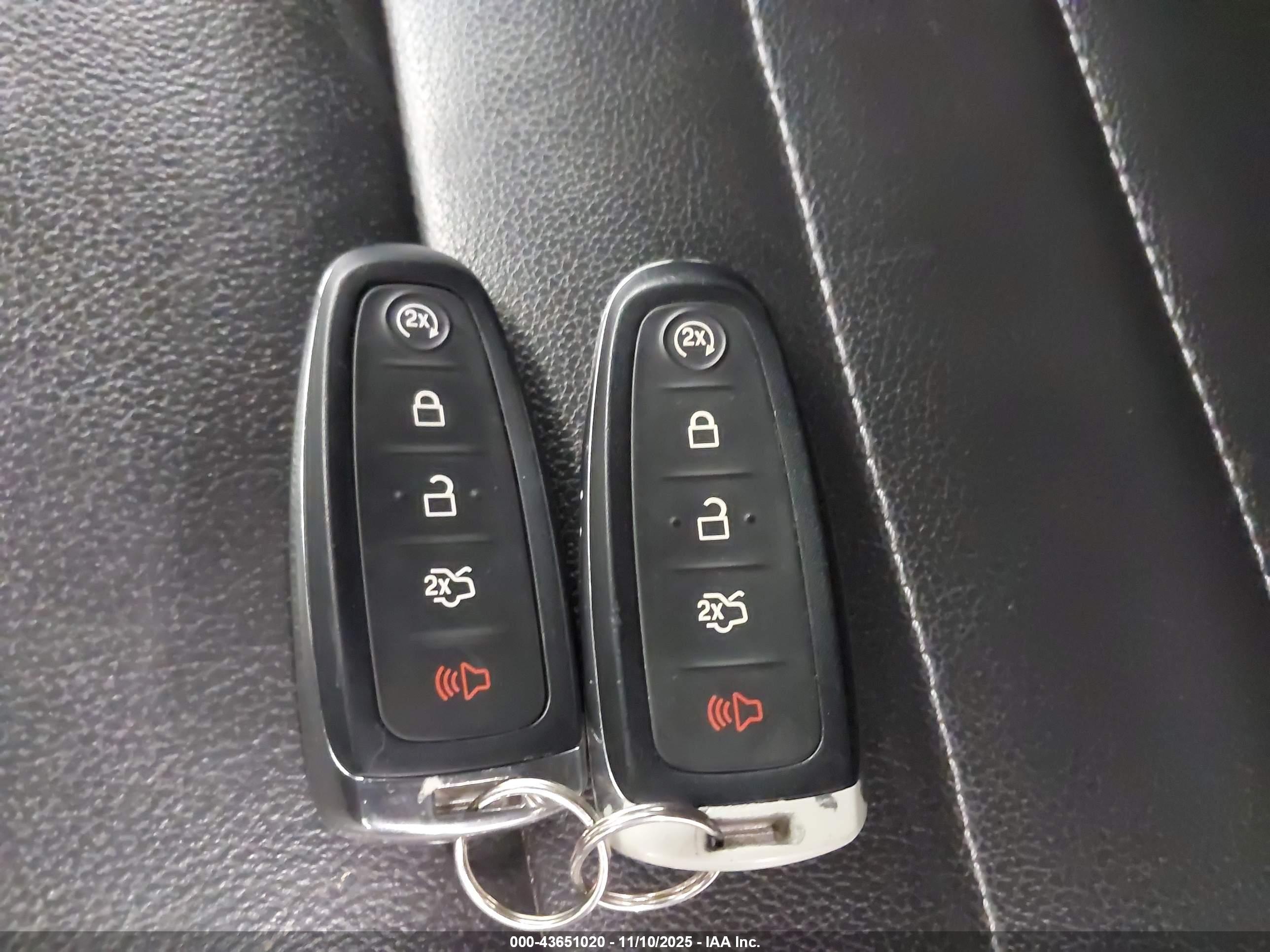 FORD ESCAPE image 11