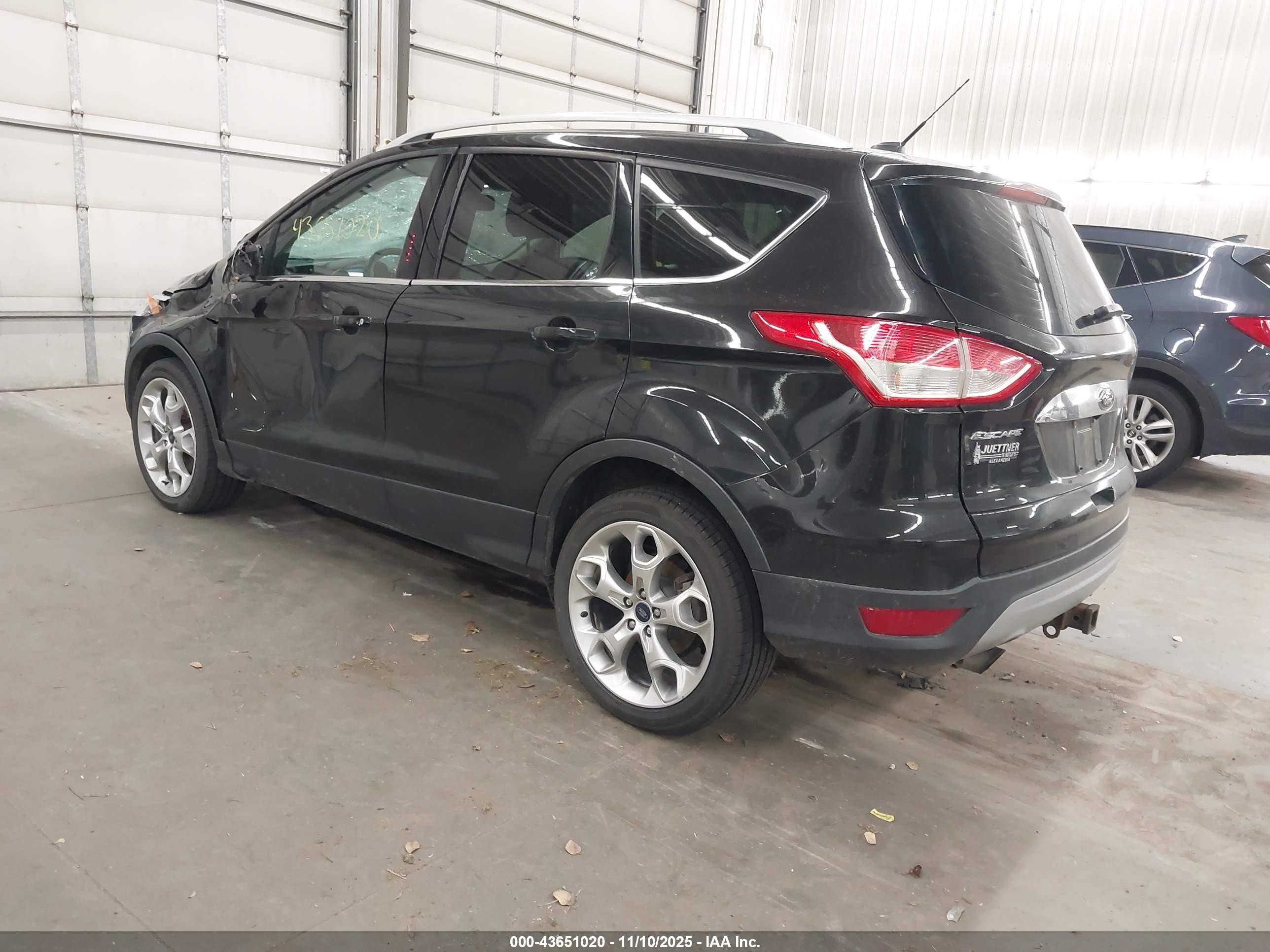 FORD ESCAPE image 3