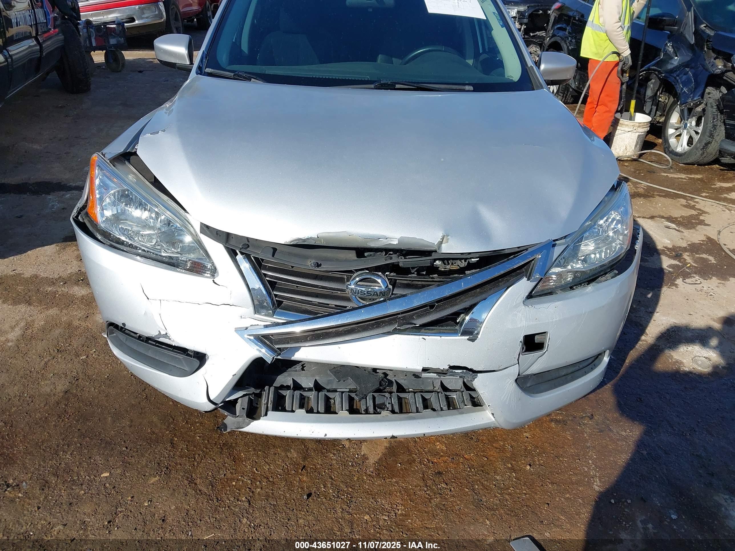 NISSAN SENTRA image 6