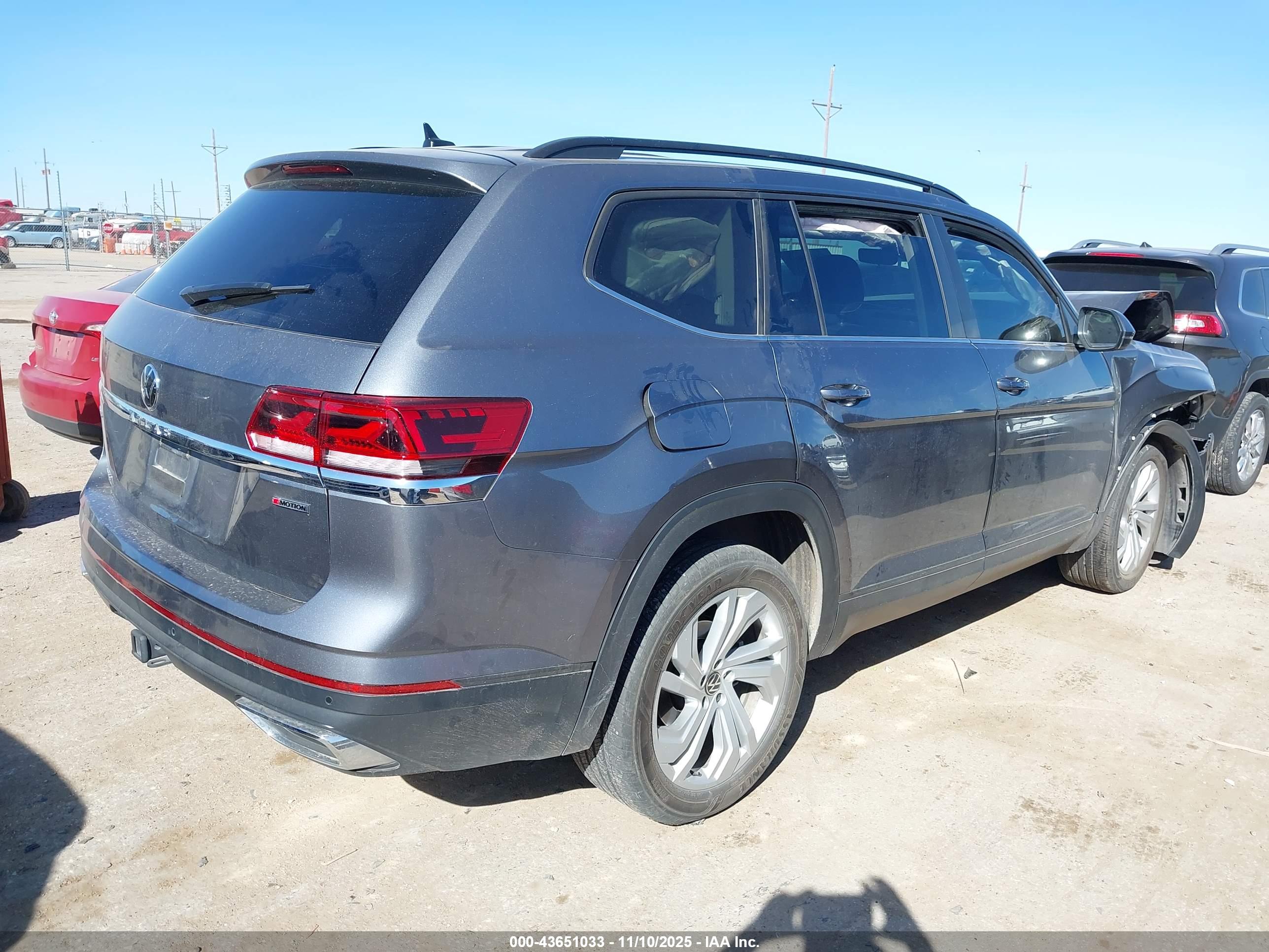 VOLKSWAGEN ATLAS image 4