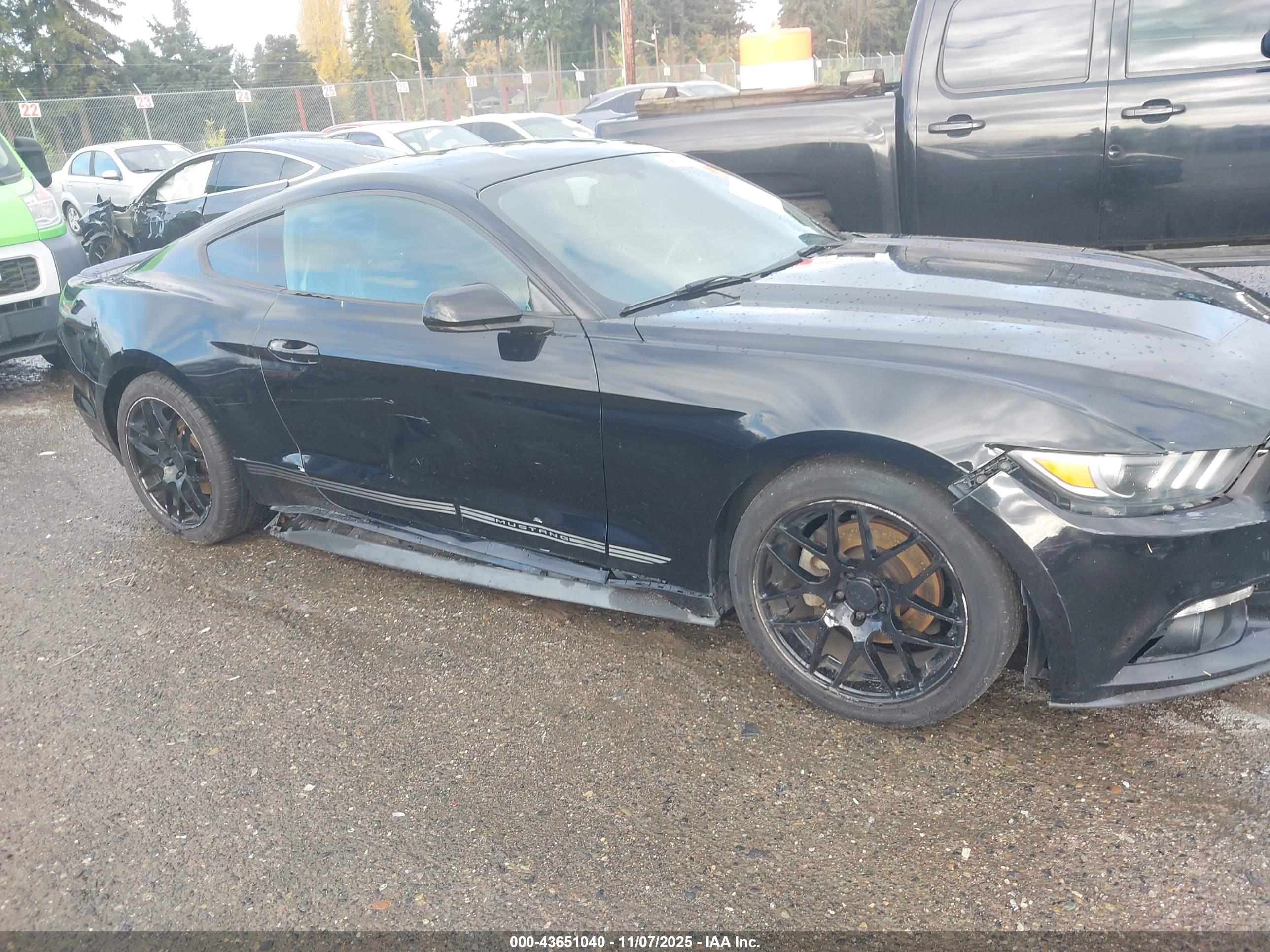 FORD MUSTANG image 6